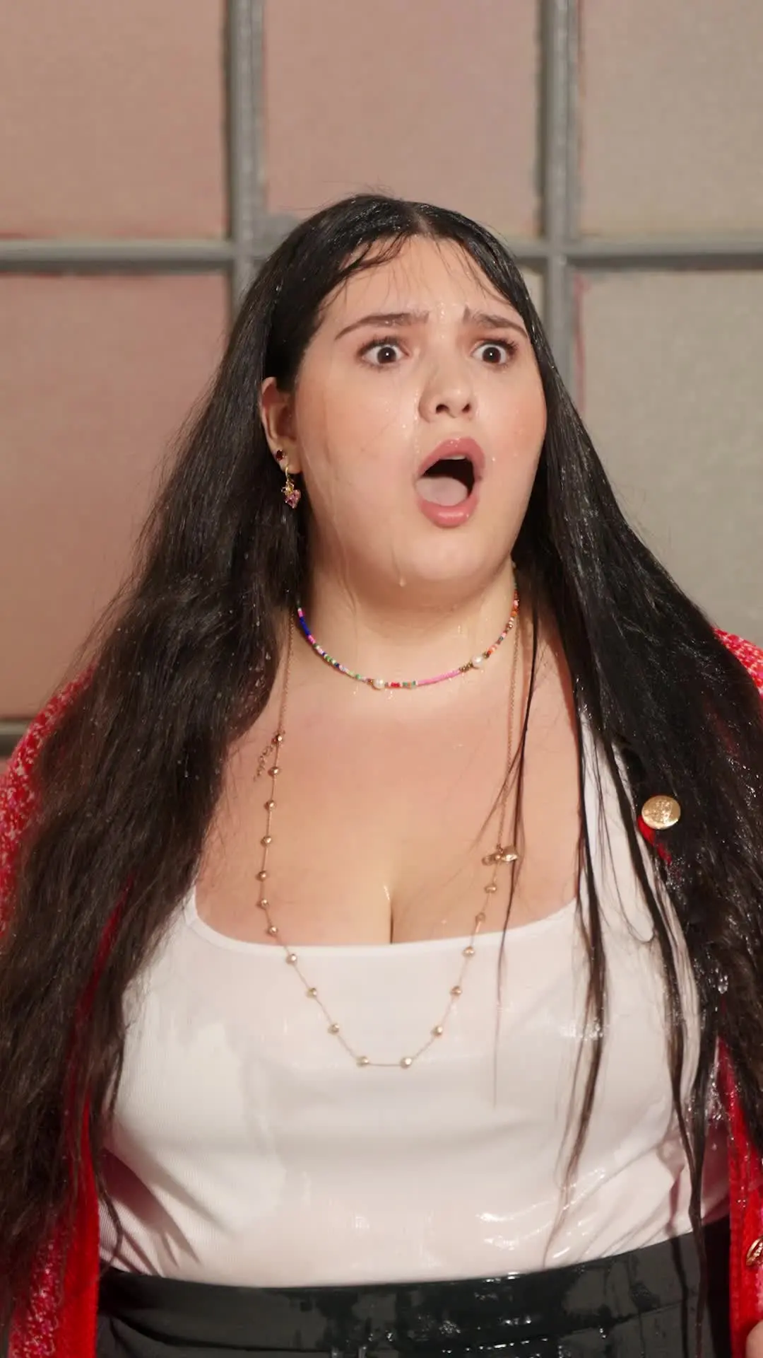 Episódio 13 de A Abelha Rainha Contra-Ataca