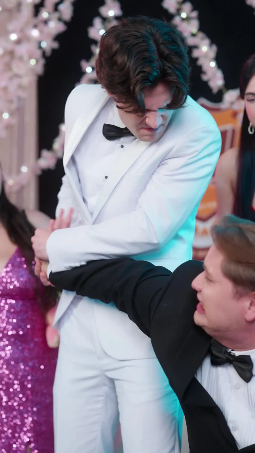 Episódio 51 de A Abelha Rainha Contra-Ataca