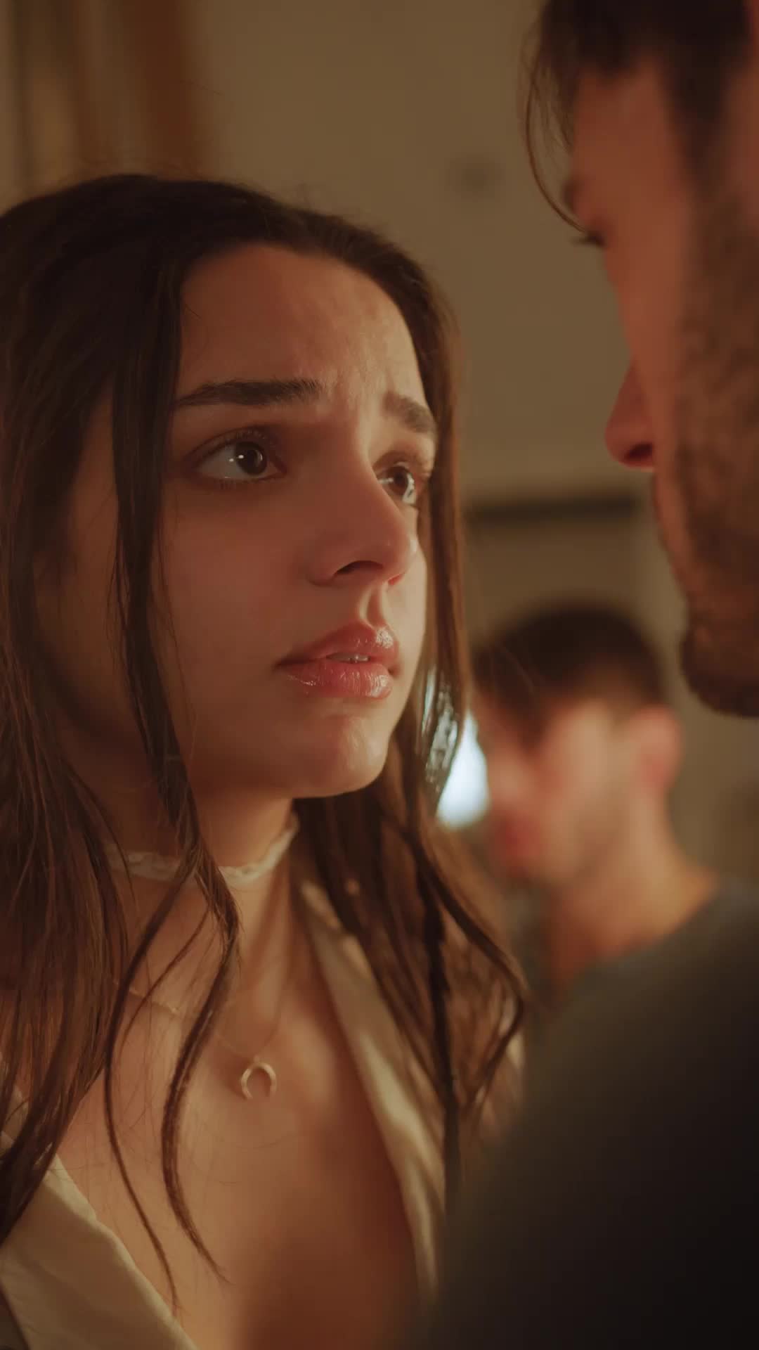 Episódio 22 de A Companheira Amaldiçoada do Alfa