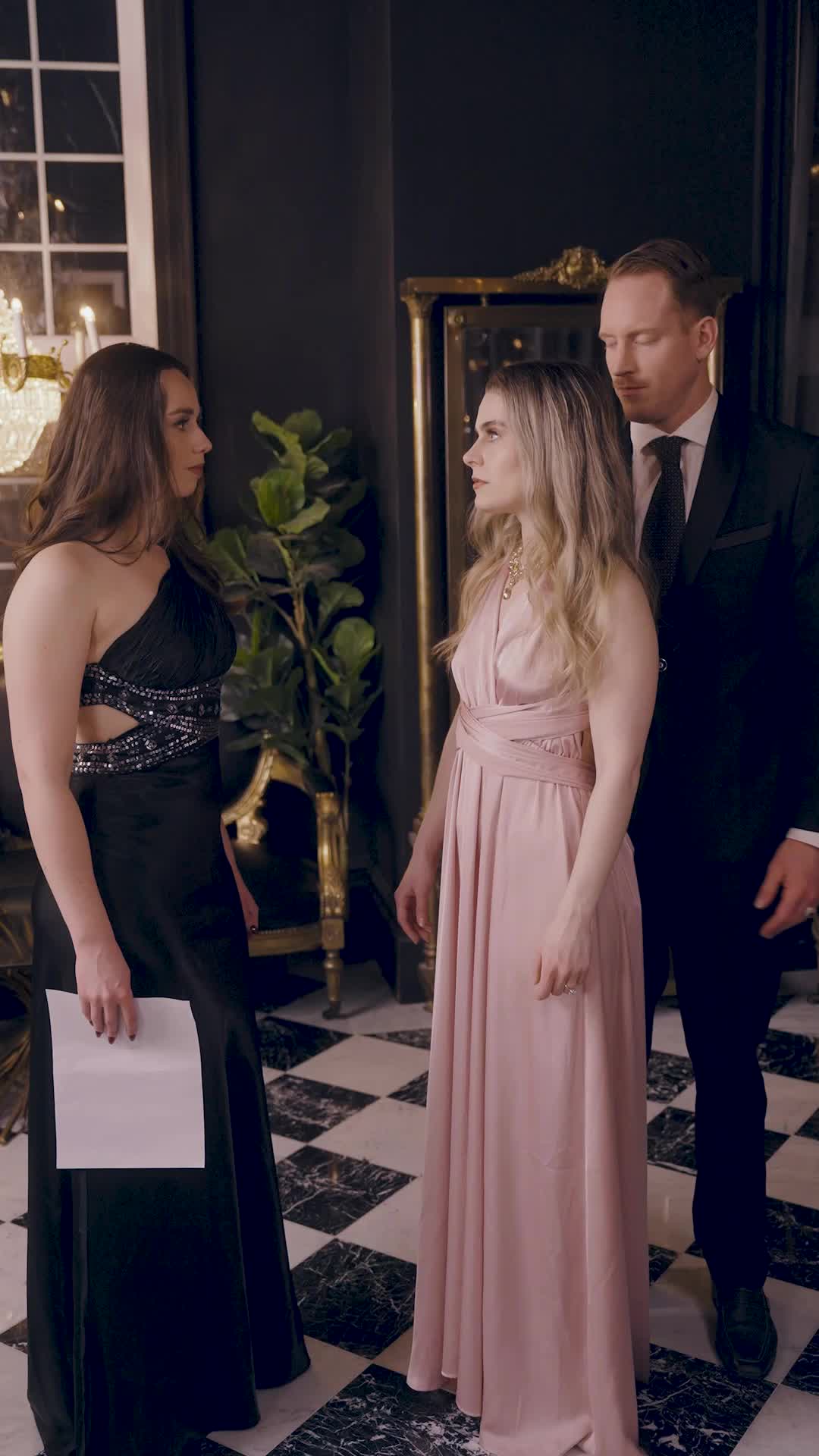 Episódio 49 de A Dublê Dela, O Problema Dele