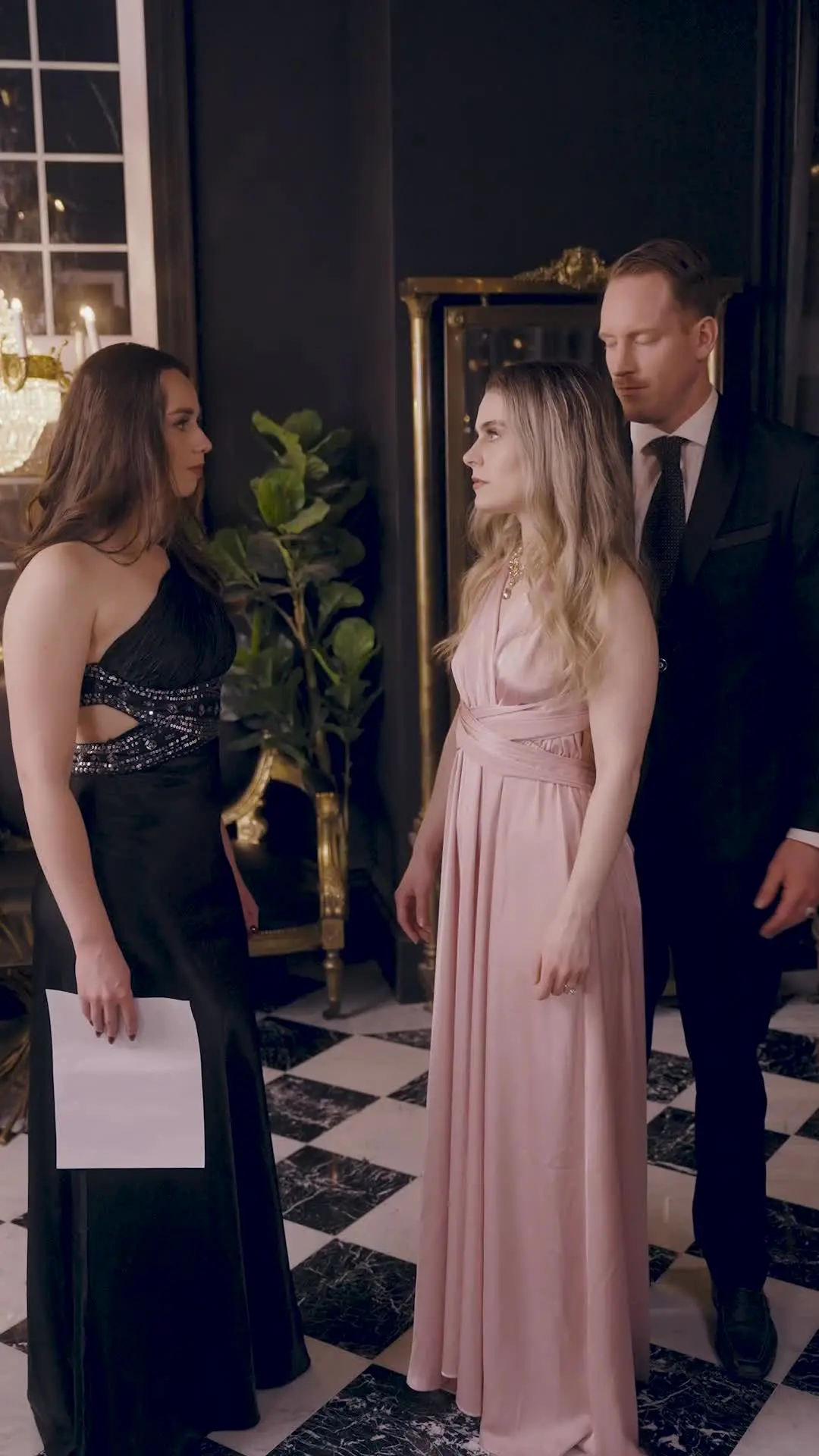 Episódio 49 de A Dublê Dela, O Problema Dele
