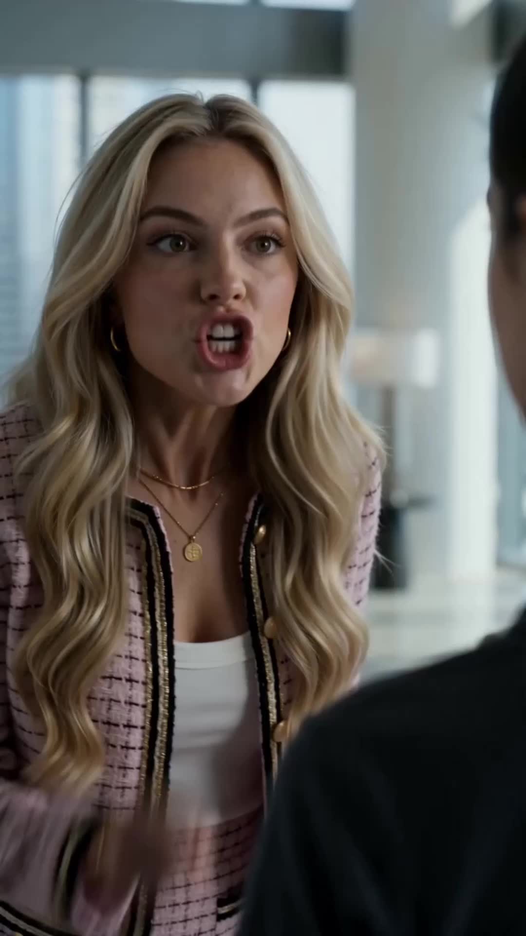 Episódio 10 de A Esposa Faxineira Secreta do Bilionário