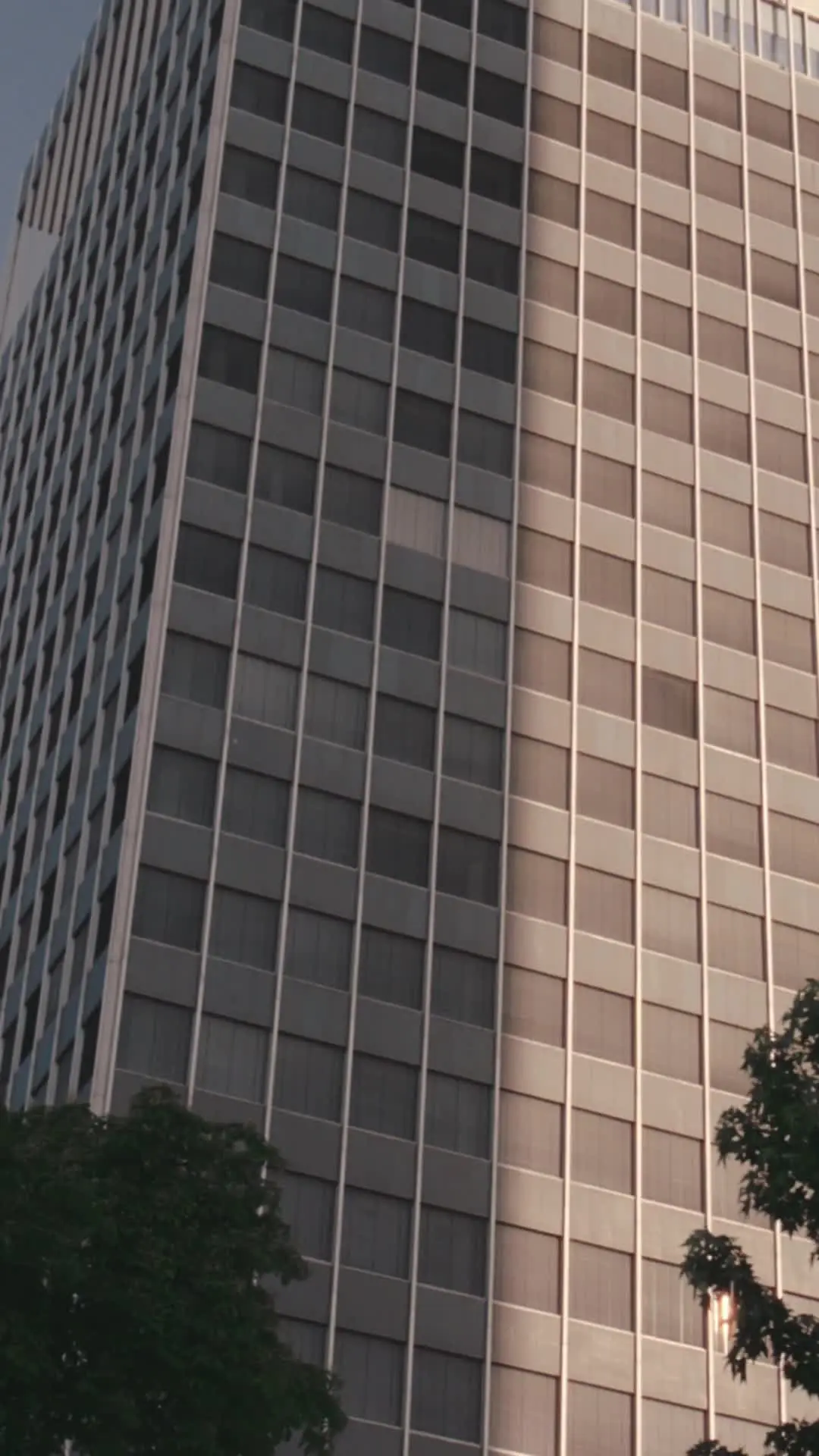 Episódio 41 de A Herdeira Retorna Após o Divórcio