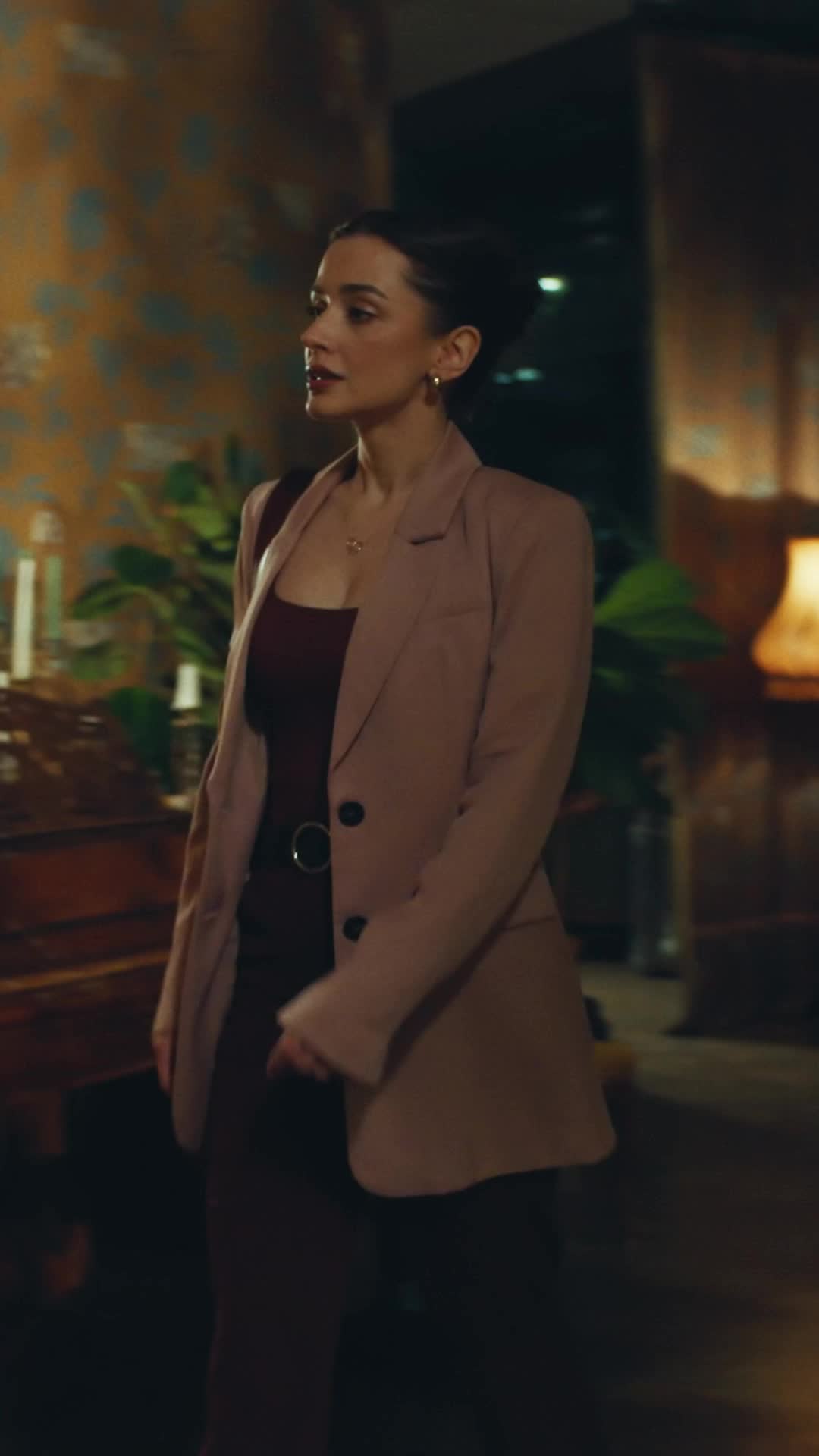 Episódio 1 de A mulher começa a guerra