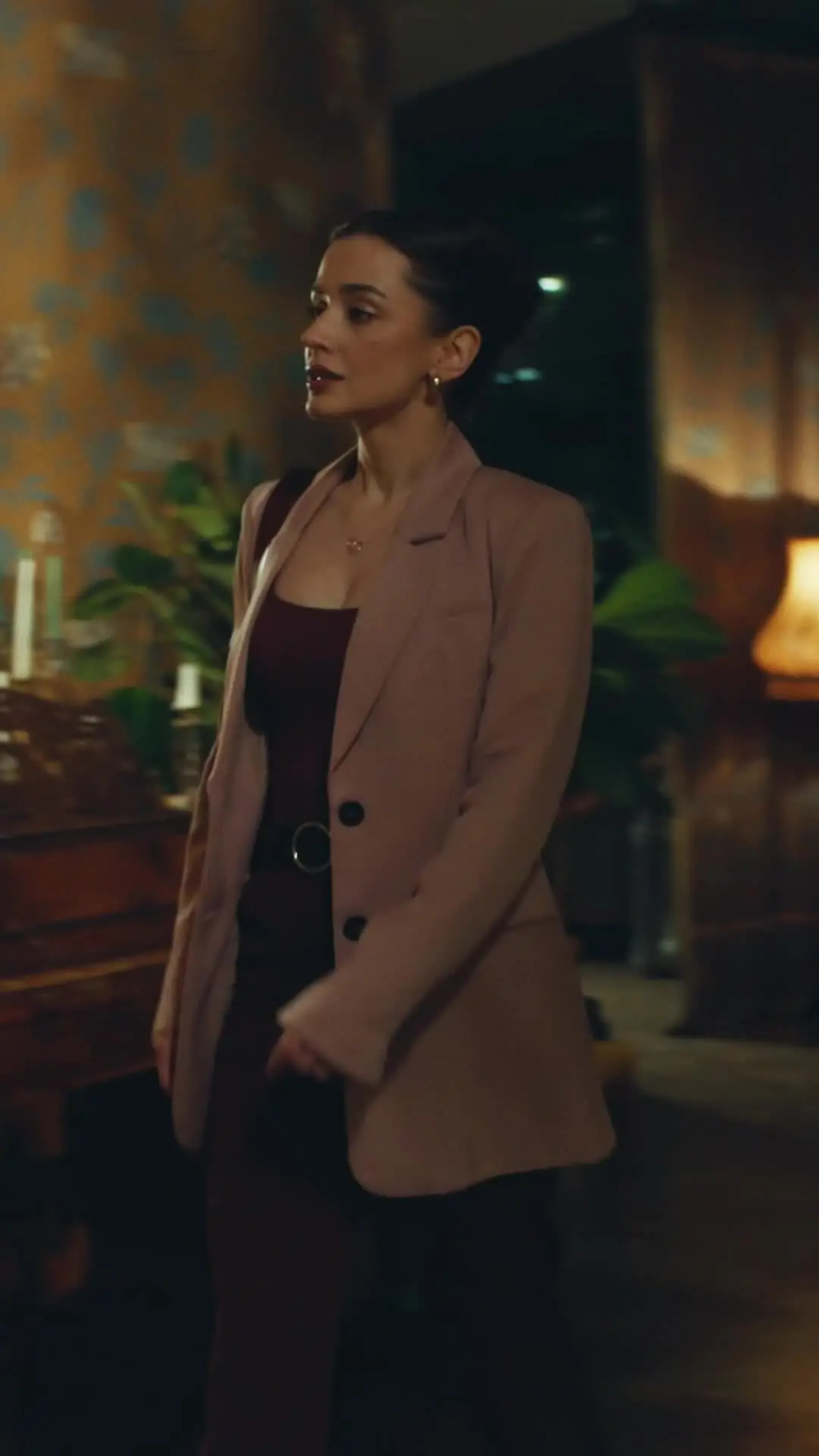 Episódio 1 de A mulher começa a guerra