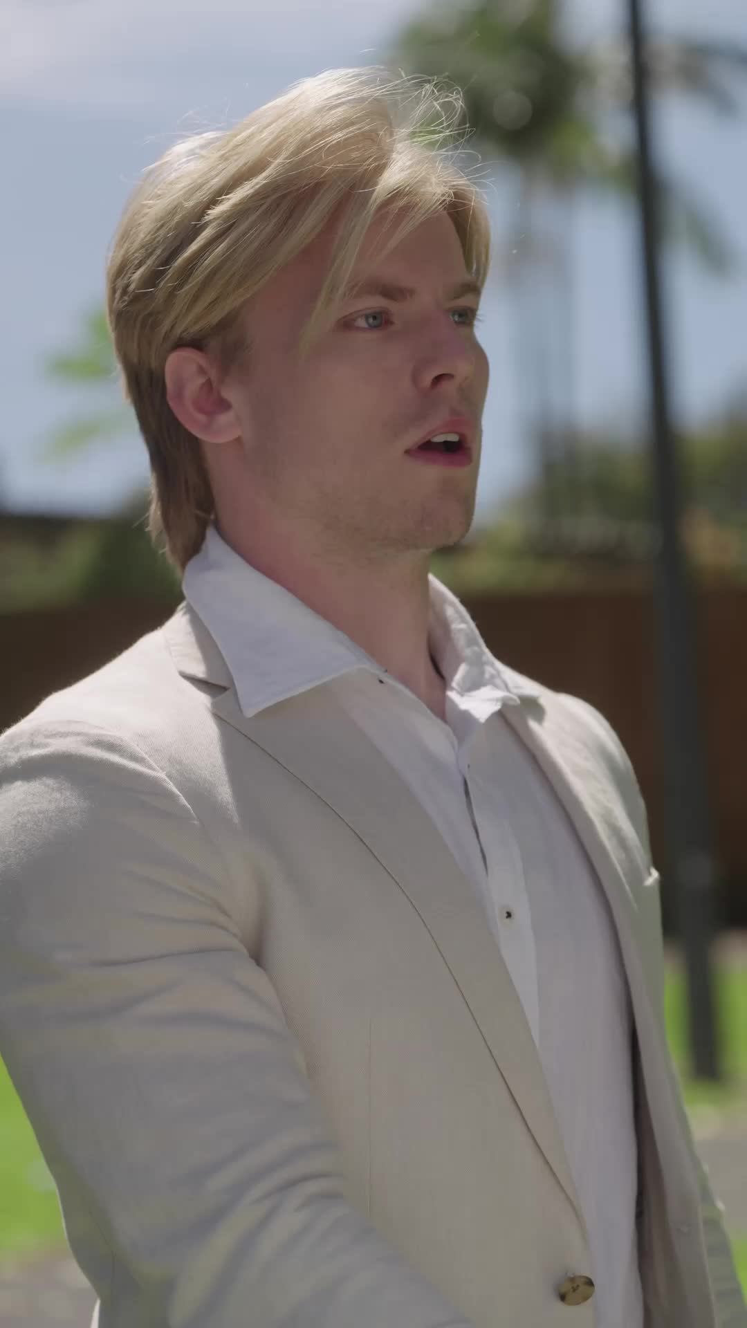 Episódio 8 de A rainha divorciada volta aos holofotes
