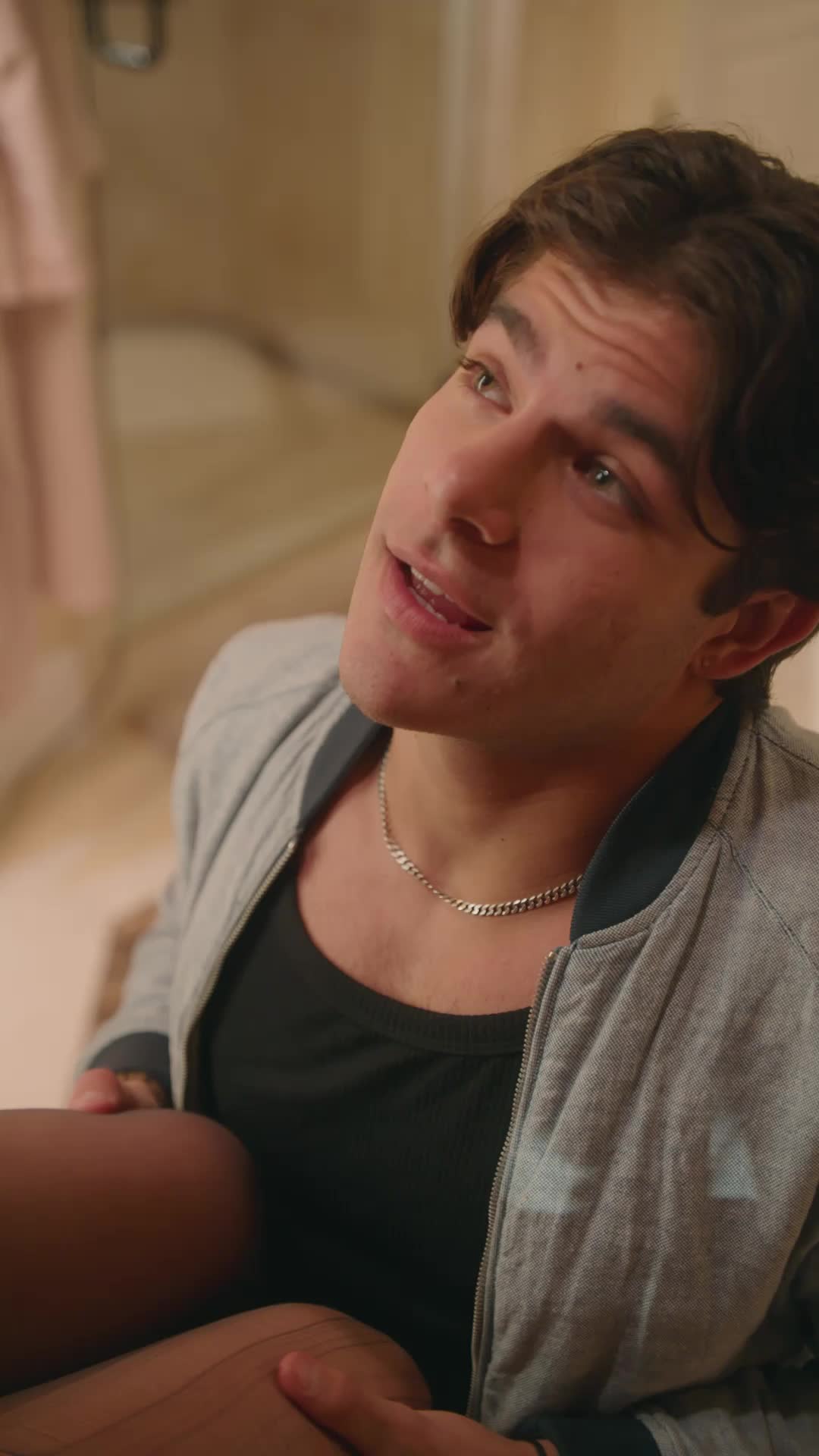 Episódio 20 de A Stripper Virgem e o Astro do Hóquei