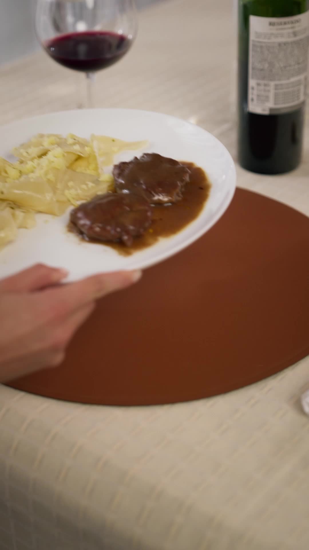 Episódio 1 de A Vida Dupla Da Herdeira Bilionária