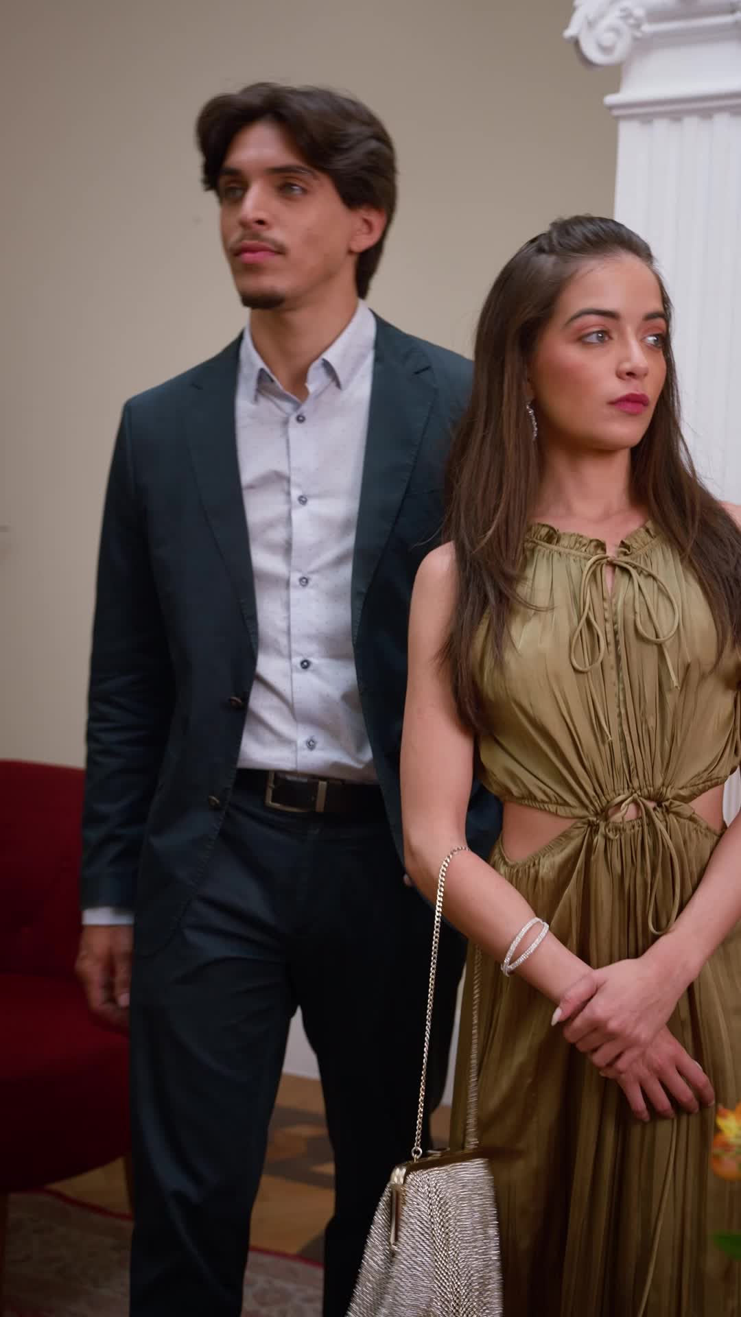 Episódio 28 de A Vida Dupla Da Herdeira Bilionária