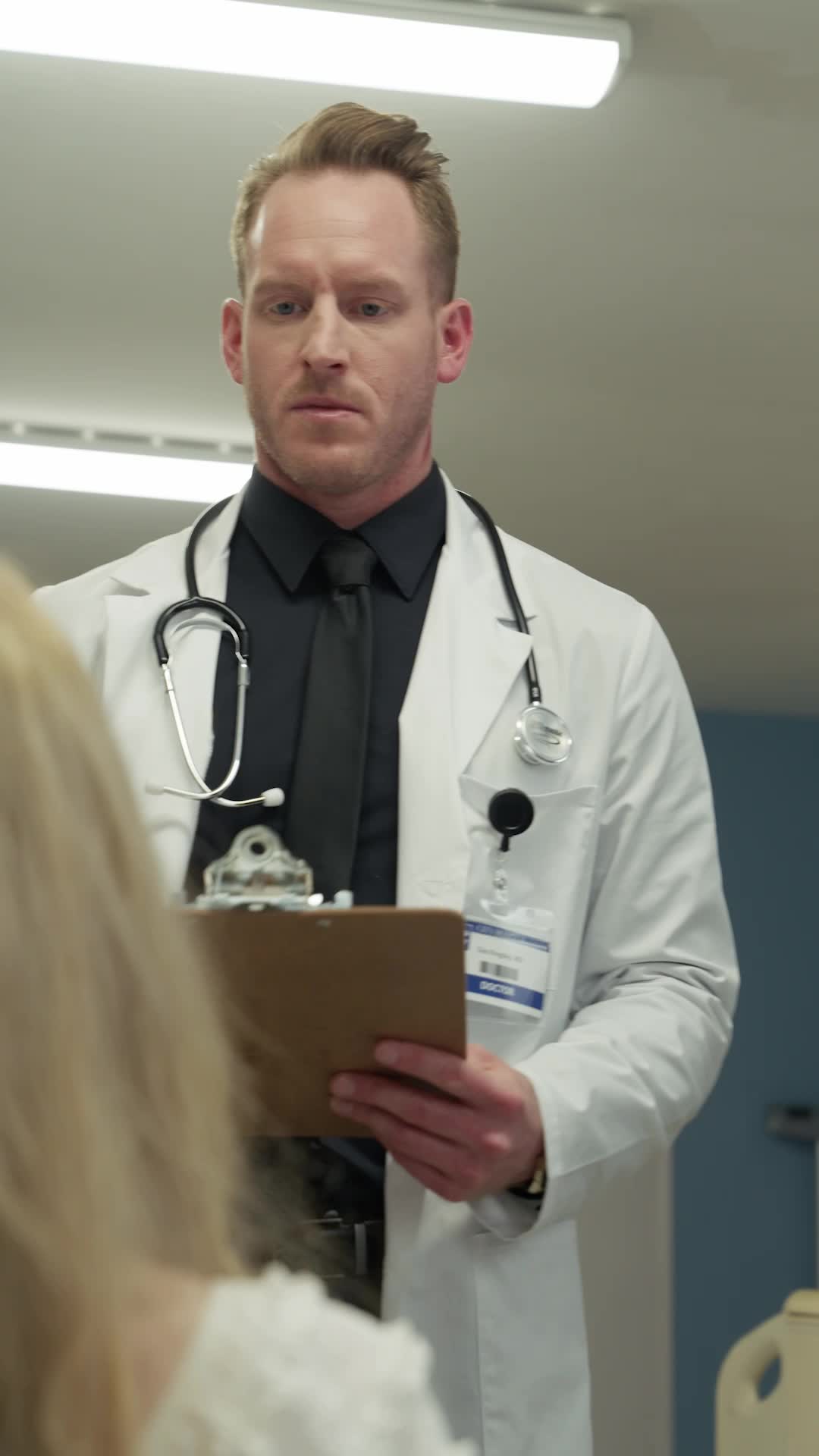 Episódio 6 de Acompanhando o médico bilionário implacável
