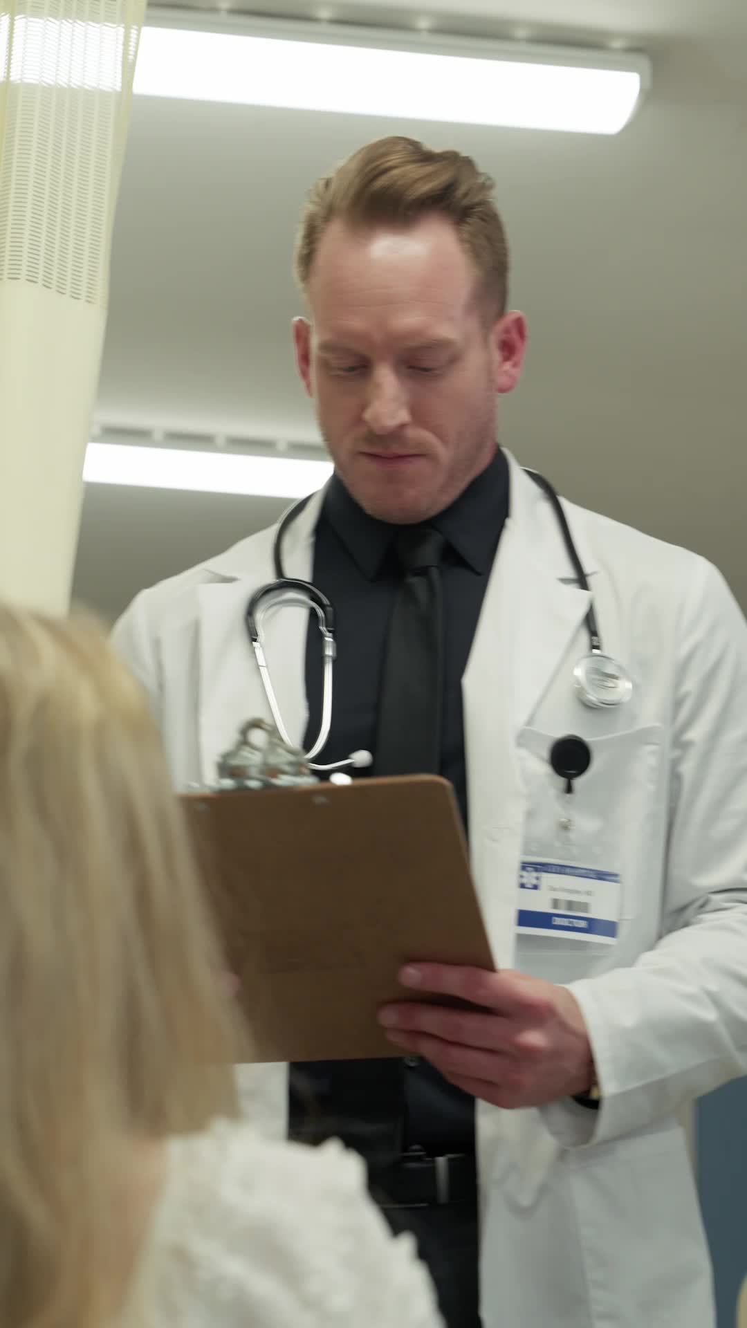 Episódio 7 de Acompanhando o médico bilionário implacável