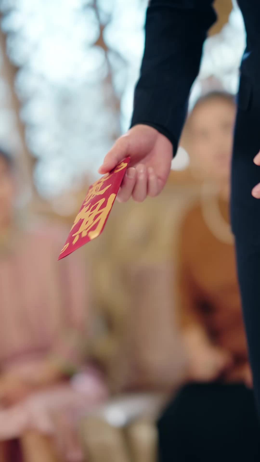 Episódio 2 de Amor Após o Renascimento: Mimada pelo Tio do Meu Marido