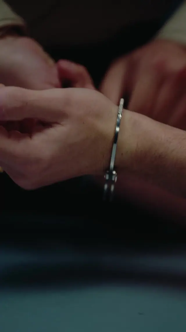 Episódio 3 de Apaixonando-me pelo pai mafioso do meu ex