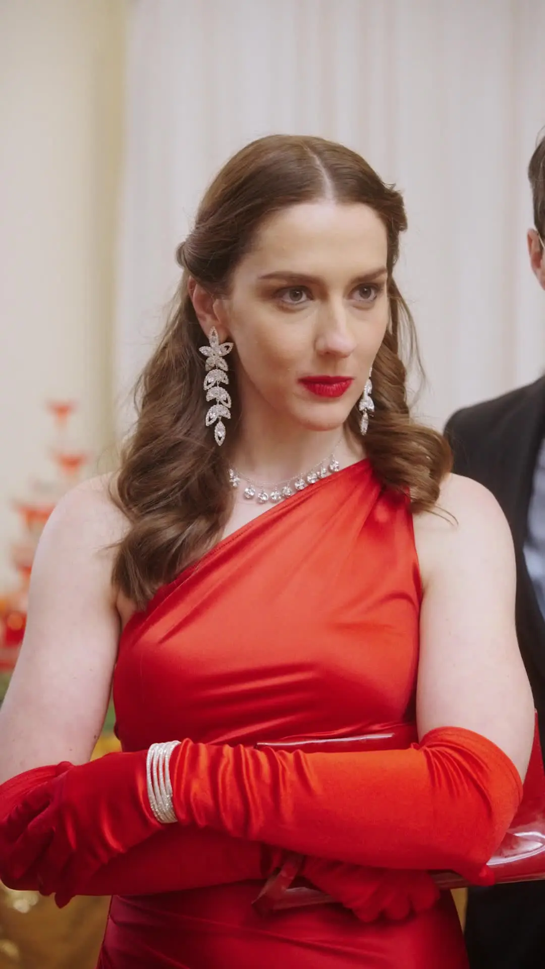 Episódio 49 de Após o Divórcio, Minha Ex-Esposa Virou uma Bilionária