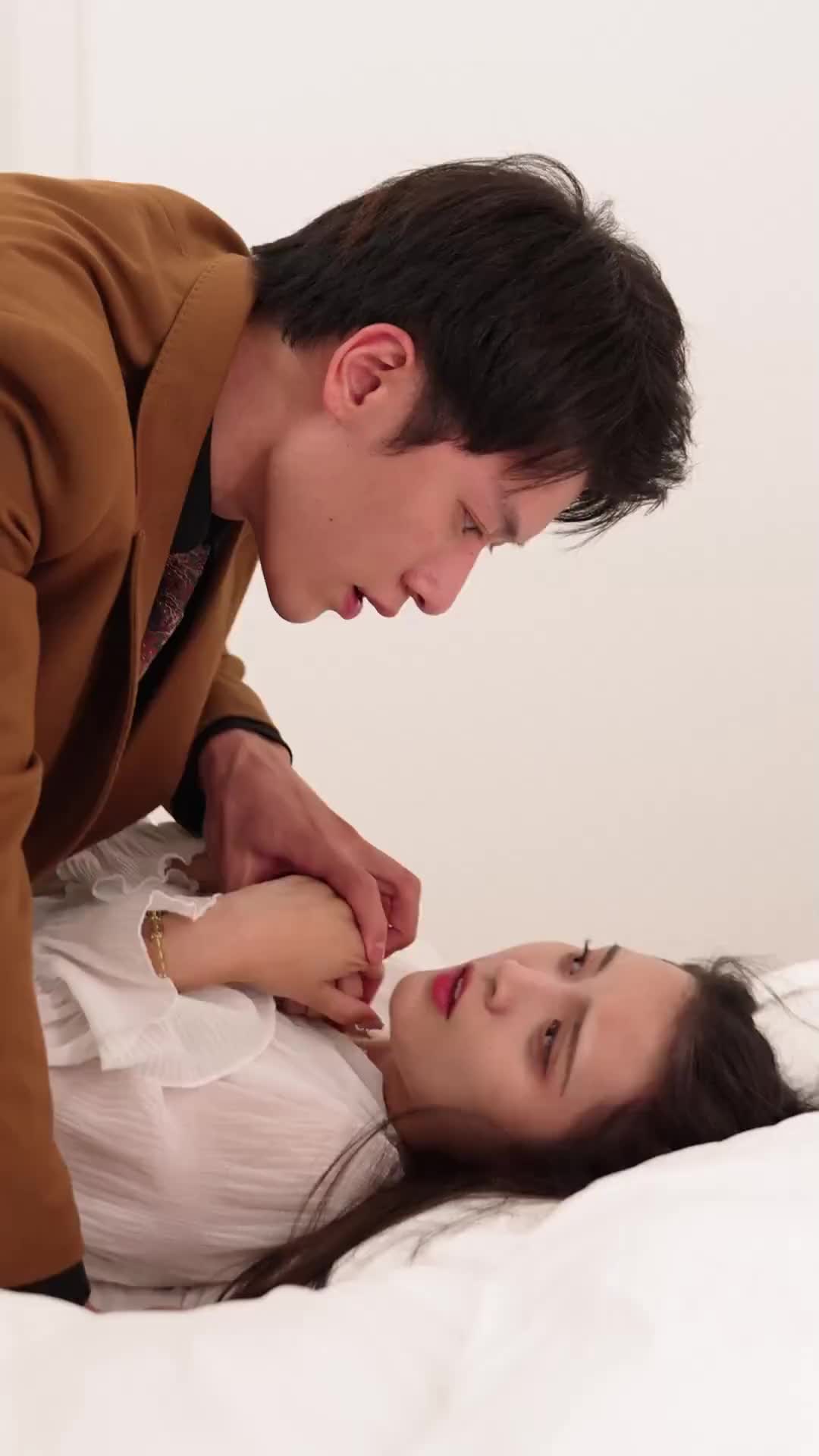 Episódio 43 de Aposta de Amor