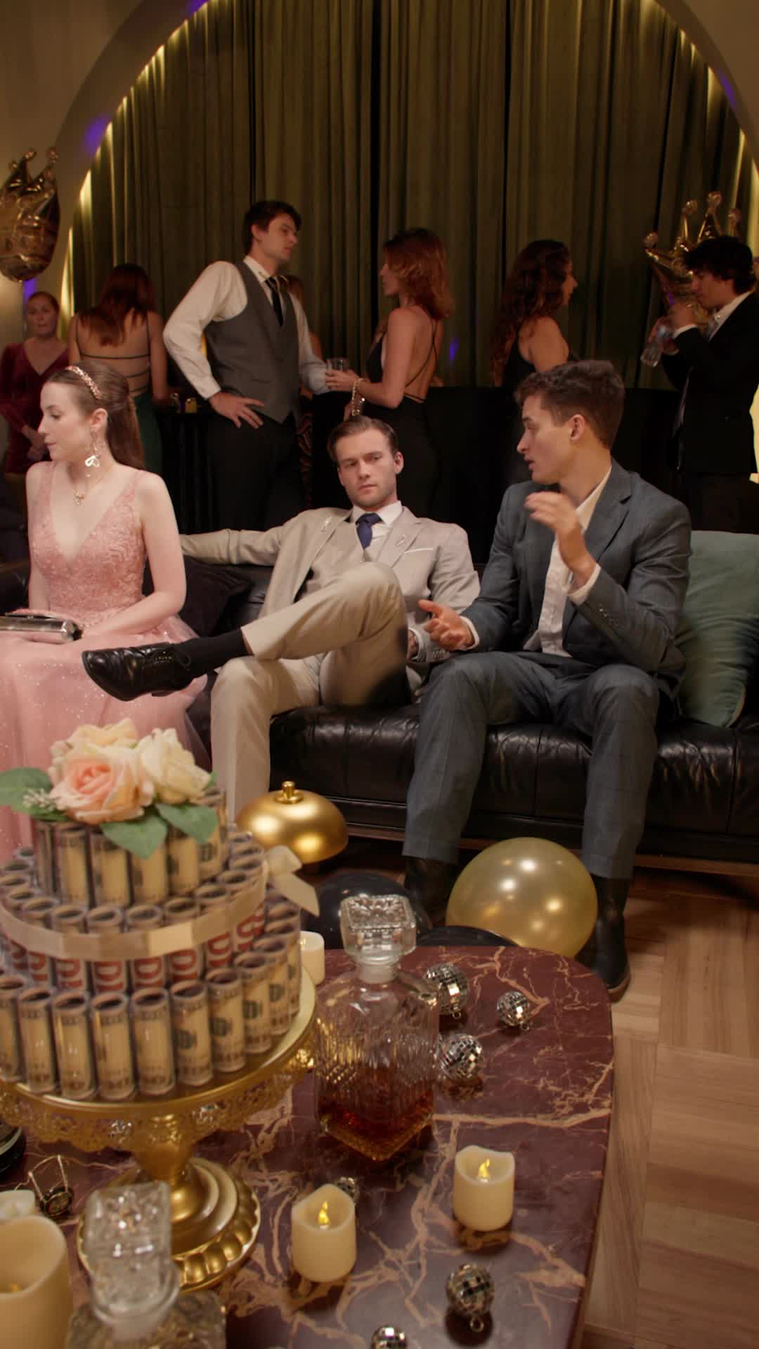 Episódio 8 de As garotas de Park Avenue não jogam limpo