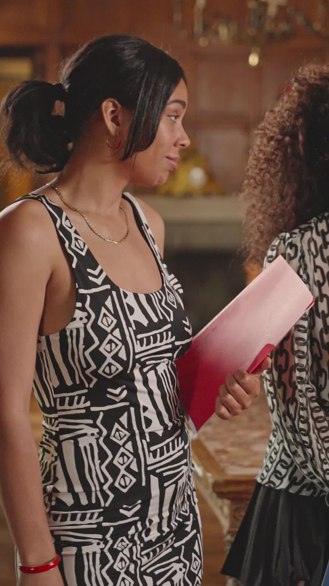 Episódio 3 de Babá Ex-presidiária e Pai Solteiro Bilionário