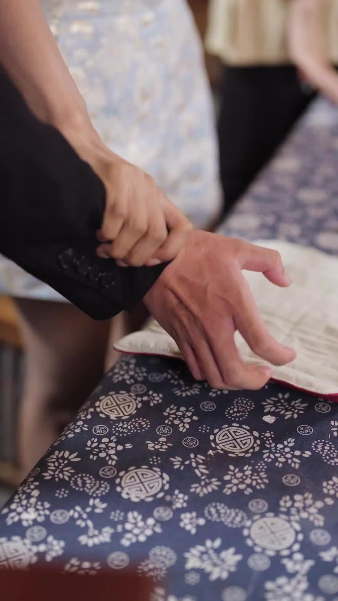 Episódio 21 de Casada Rápido, Sou Uma Curandeira Secreta!