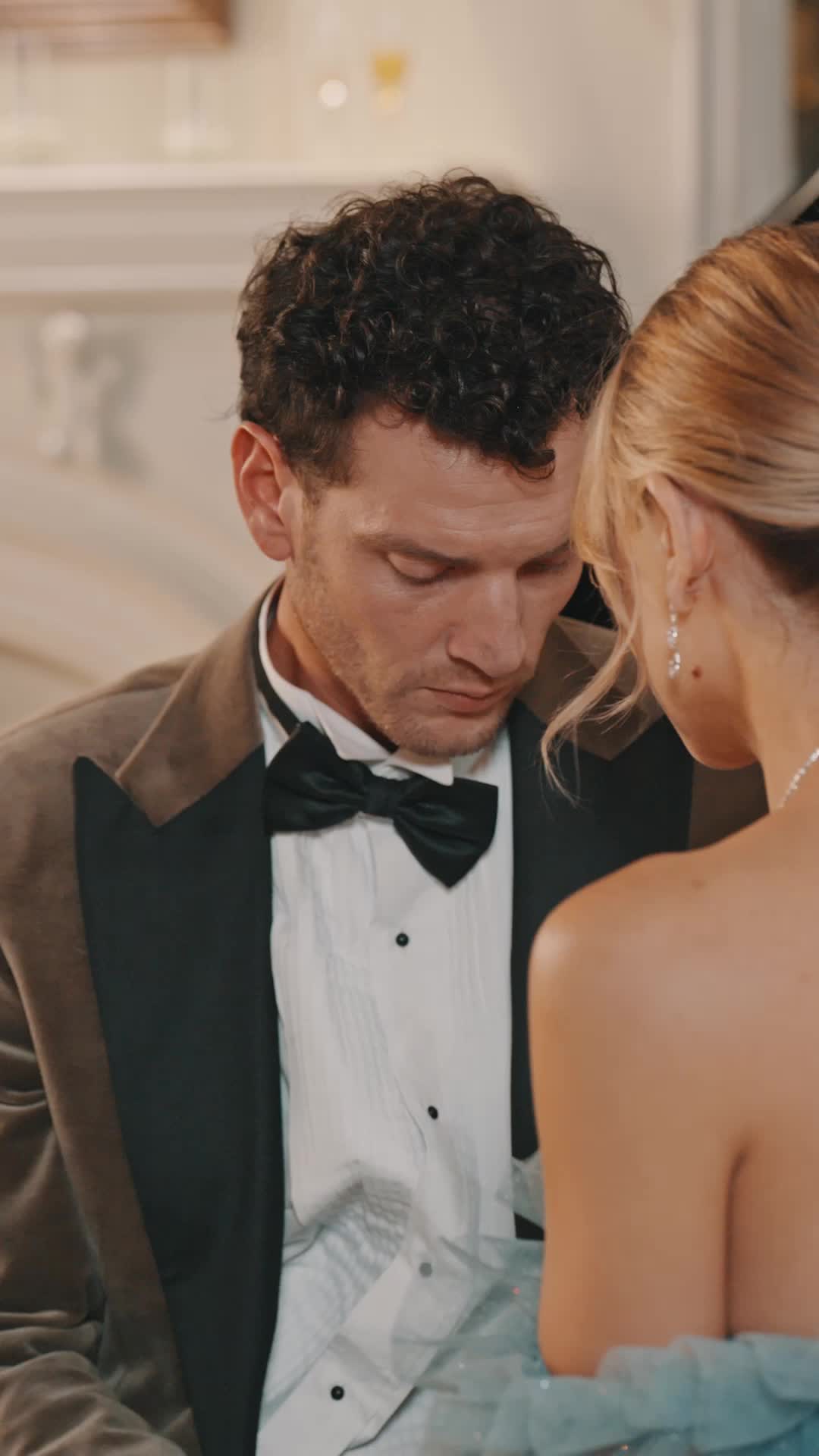 Episódio 82 de Casamento Falso com meu CEO Multimilionário