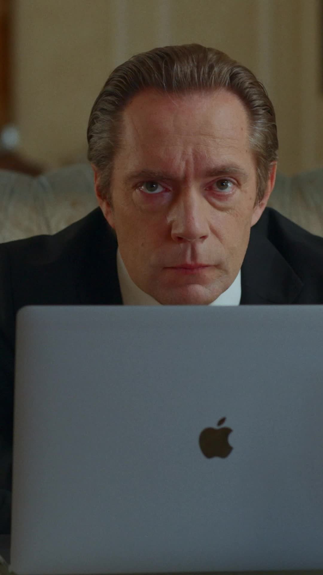 Episódio 8 de Como prender o filho do presidente