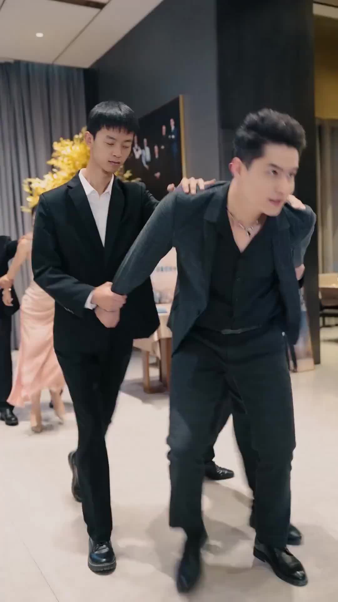 Episódio 79 de Contrato de amor com o tio cadeirante do meu noivo