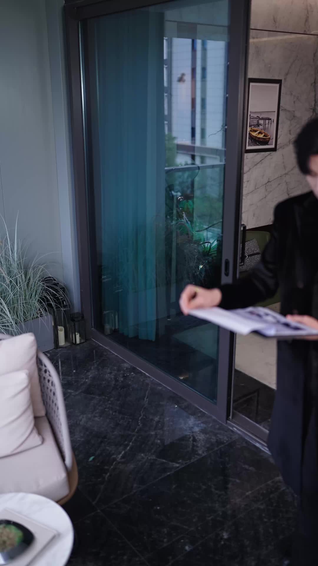 Episódio 34 de De Estagiária a Noiva: Trigêmeos com o CEO