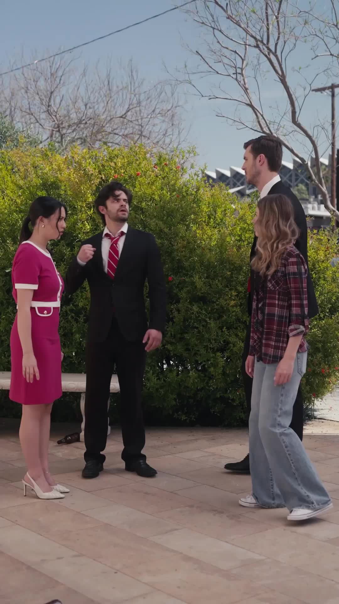 Episódio 4 de De Garota do Campo a Noiva do CEO