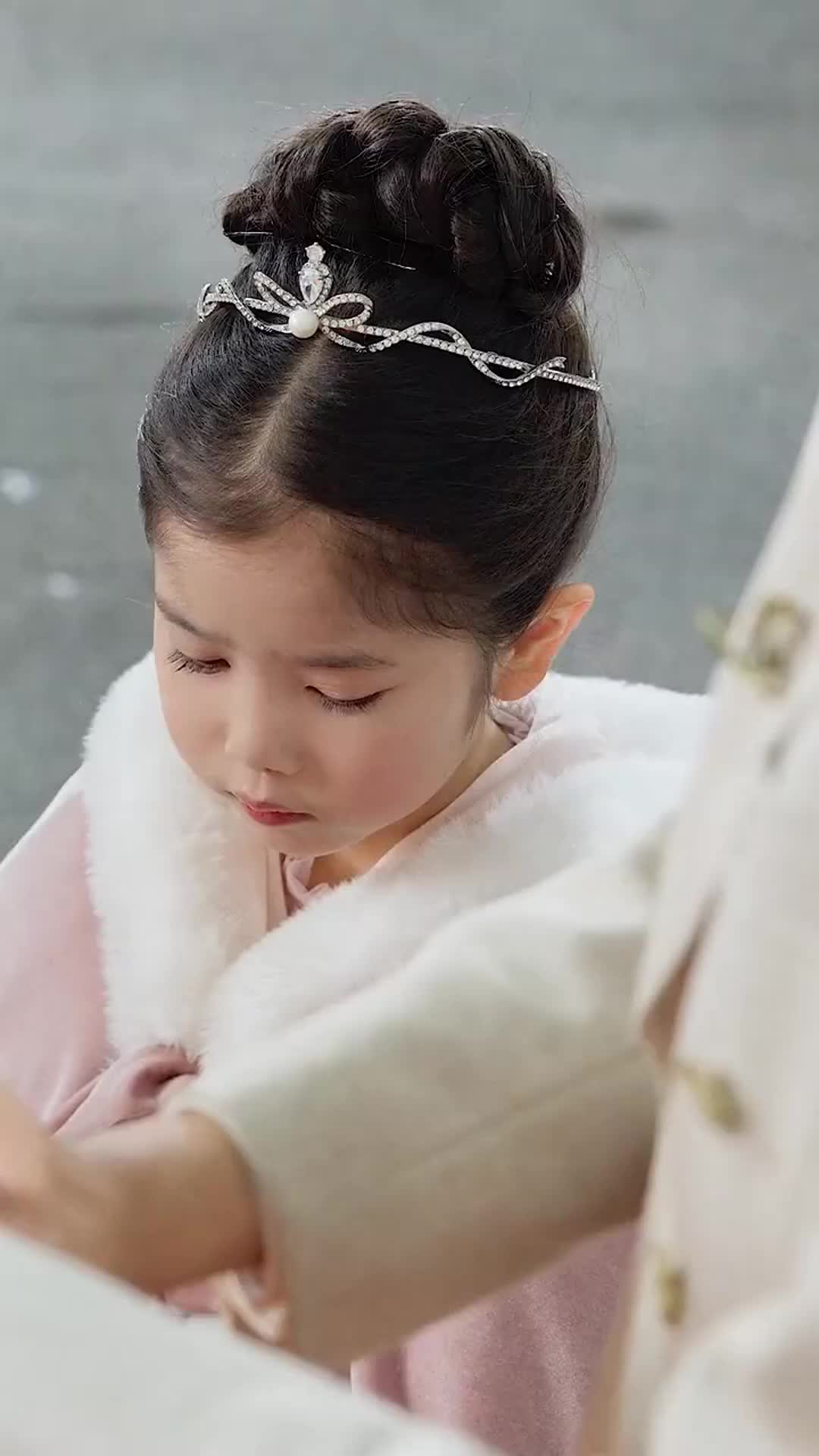 Episódio 9 de De órfã à filha de um CEO