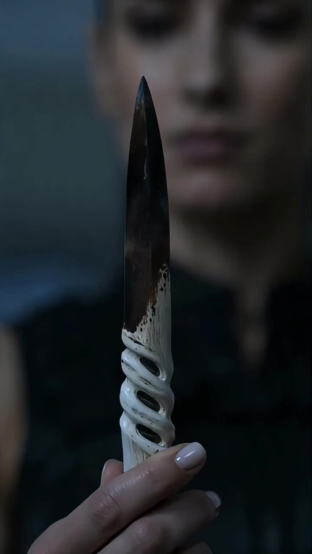 Episódio 3 de Destruir Minha Linhagem de Lobo Prateado? Então Casarei com um Alfa Supremo