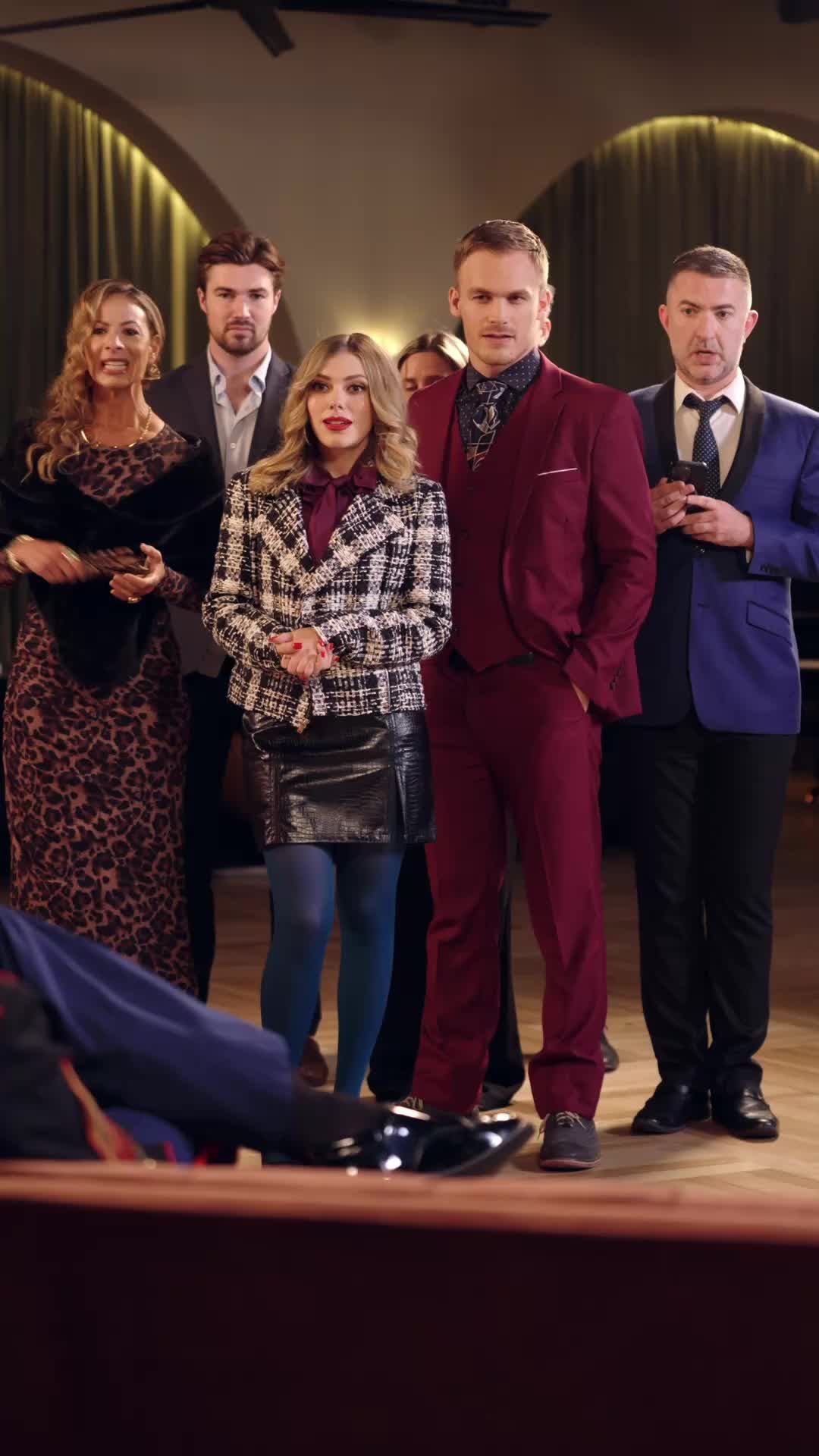 Episódio 16 de Dinheiro, Robôs e um Feliz 4 de Julho
