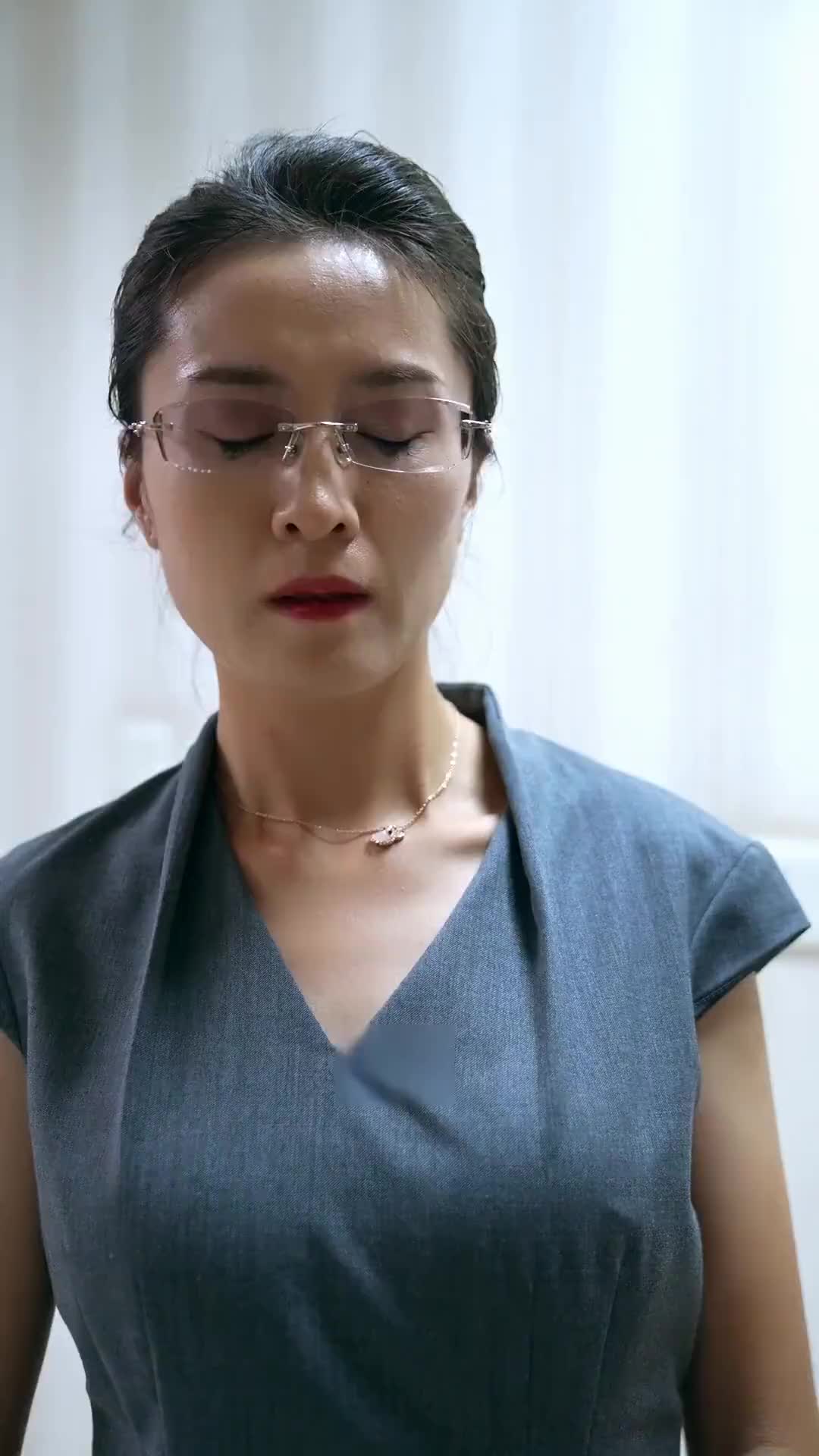 Episódio 88 de Dividida Entre Dois Bilionários