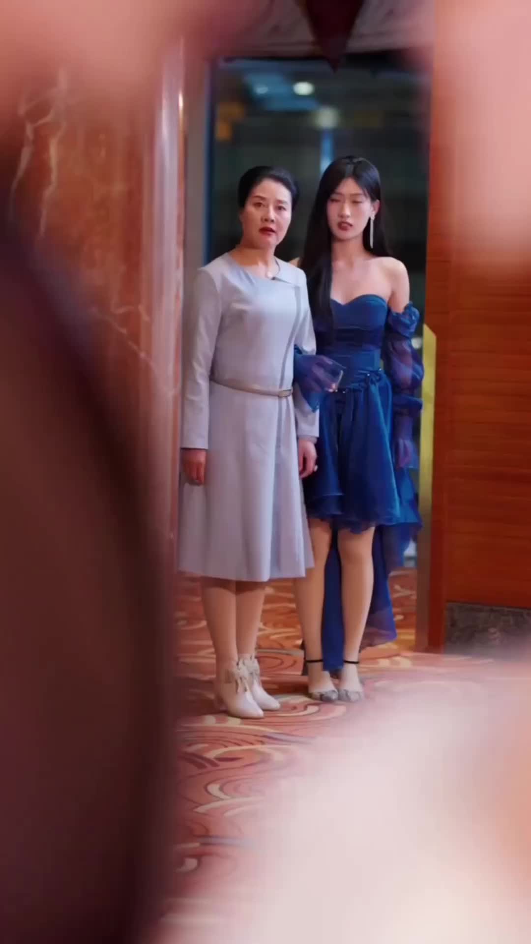 Episódio 11 de Divorciada e Desejada! Meu Trio de Pretendentes de Elite