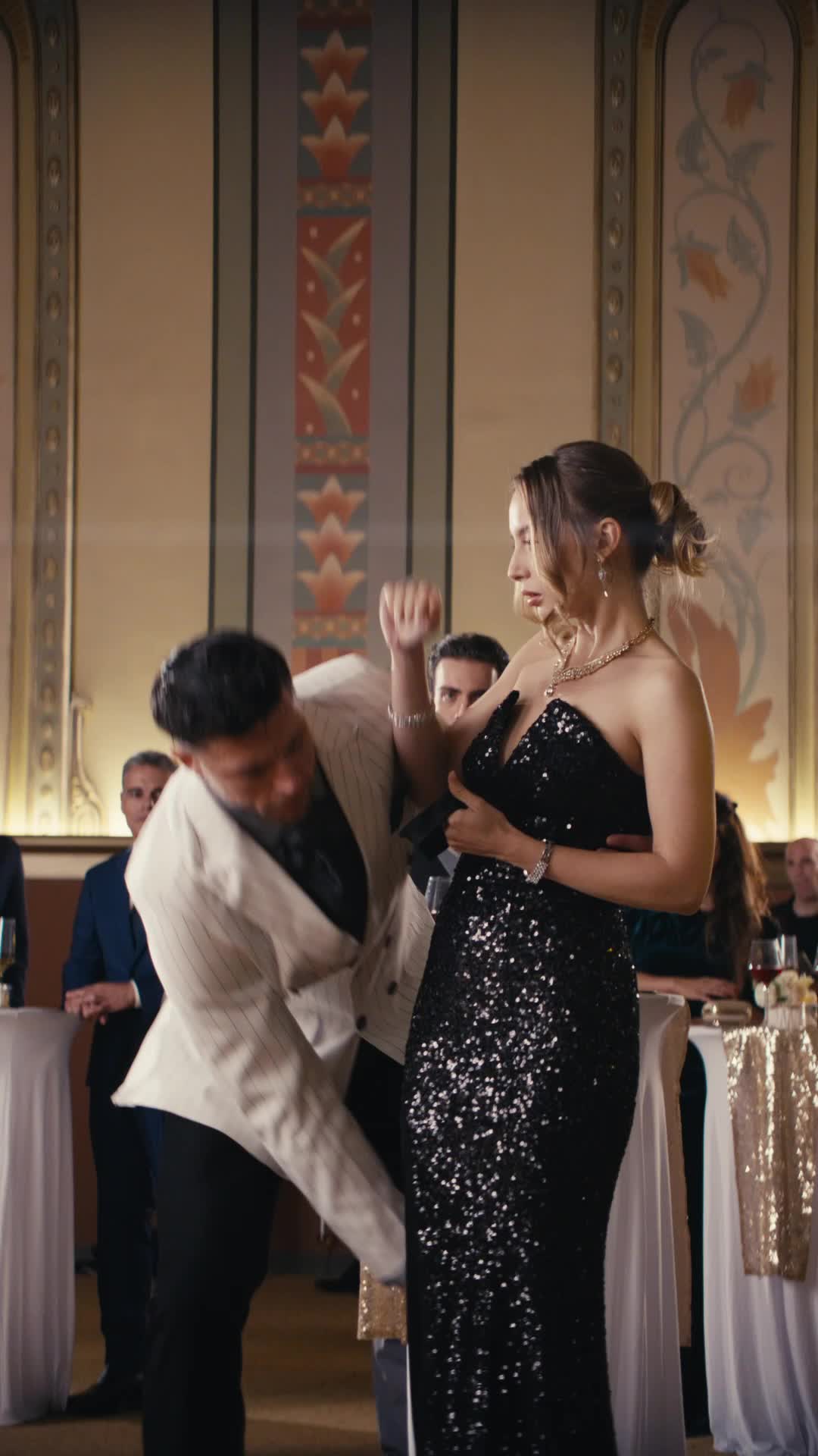 Episódio 15 de Domando O Tio Bilionário Do Meu Ex