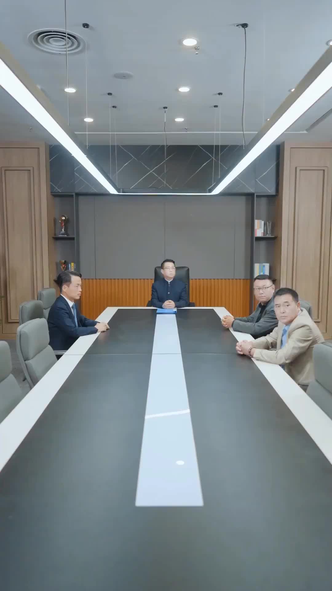 Episódio 98 de Dormir com um CEO Após a Traição do Noivo