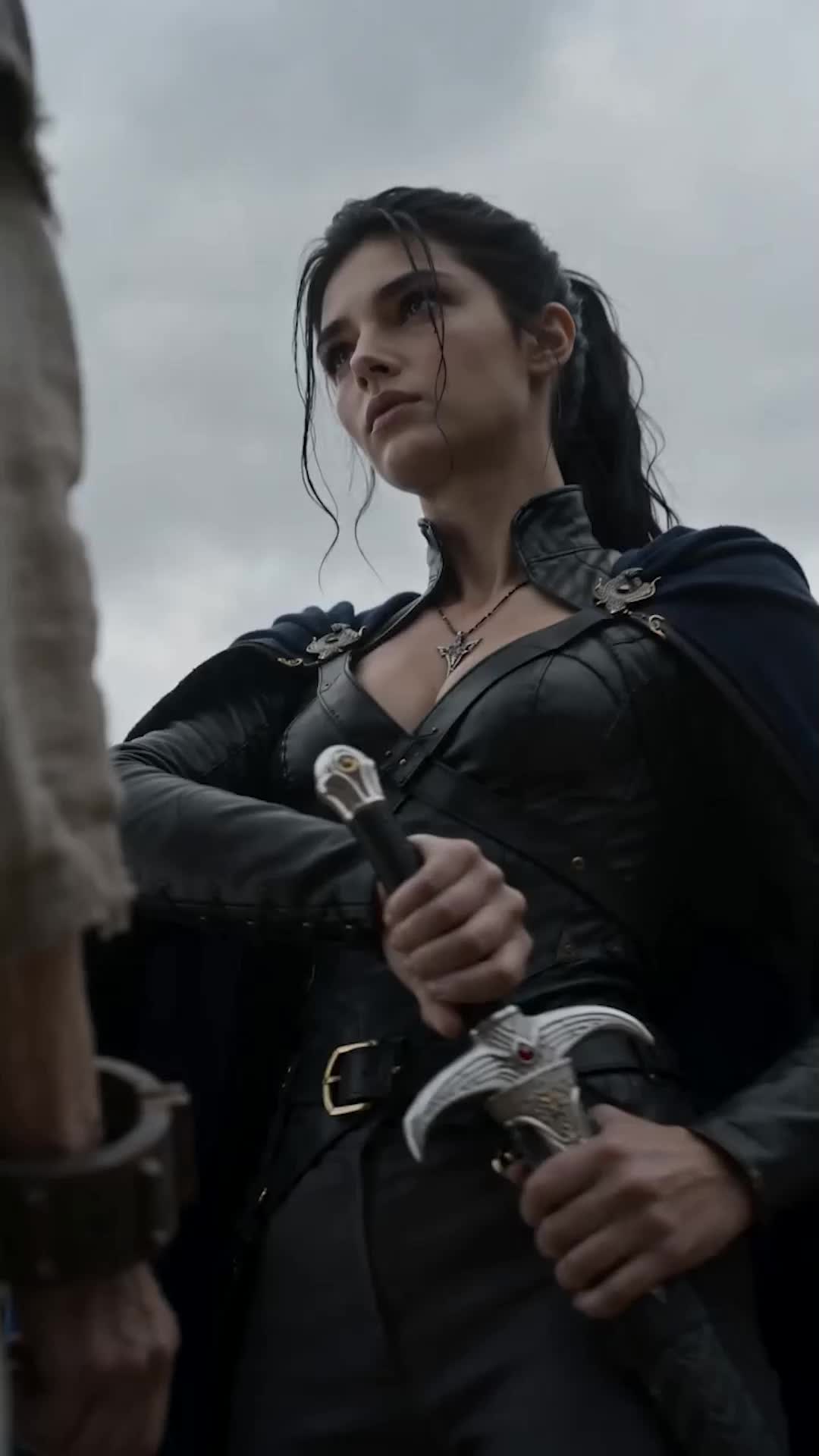 Episódio 3 de Dragão Abandonado, Rainha Ascendente