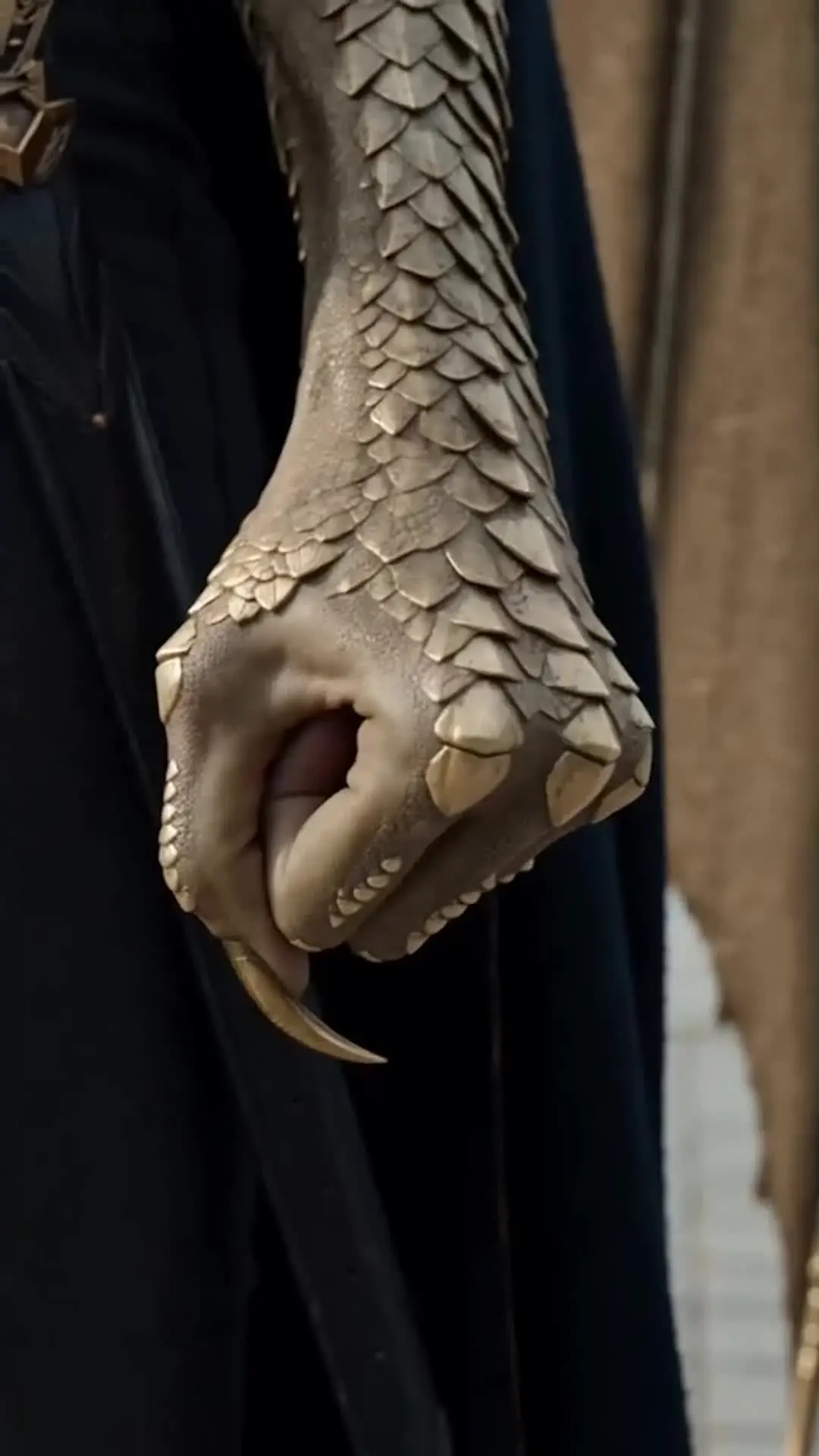 Episódio 34 de Dragão Abandonado, Rainha Ascendente