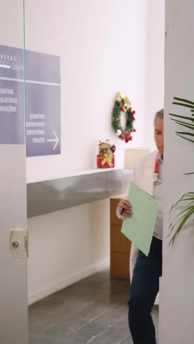 Episódio 51 de Encontrei Um Marido Bilionário E Sem-Teto Para o Natal