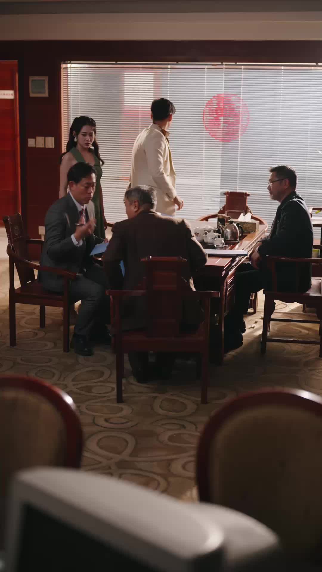 Episódio 42 de Envelhecendo ao contrário, amando para frente