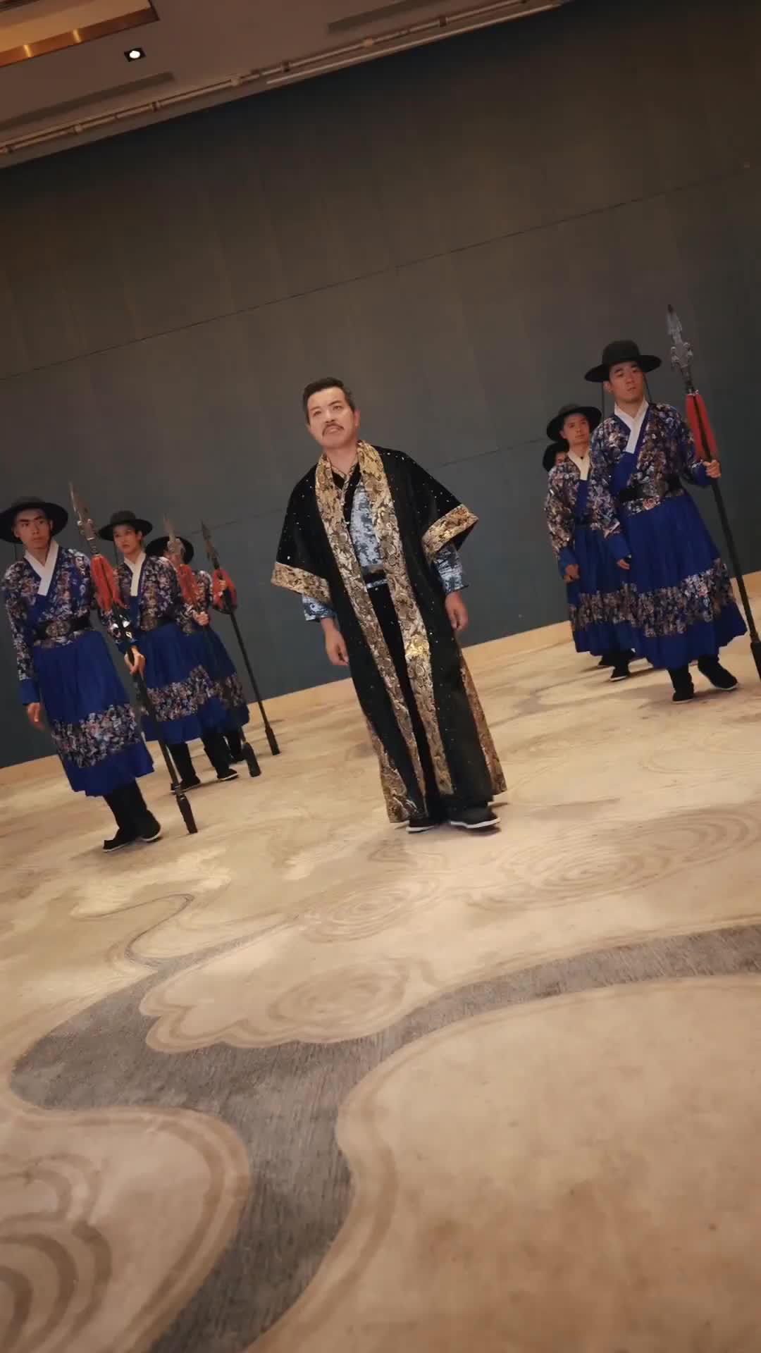 Episódio 75 de Eu sou o Rei do Dragão e Sábio da Medicina