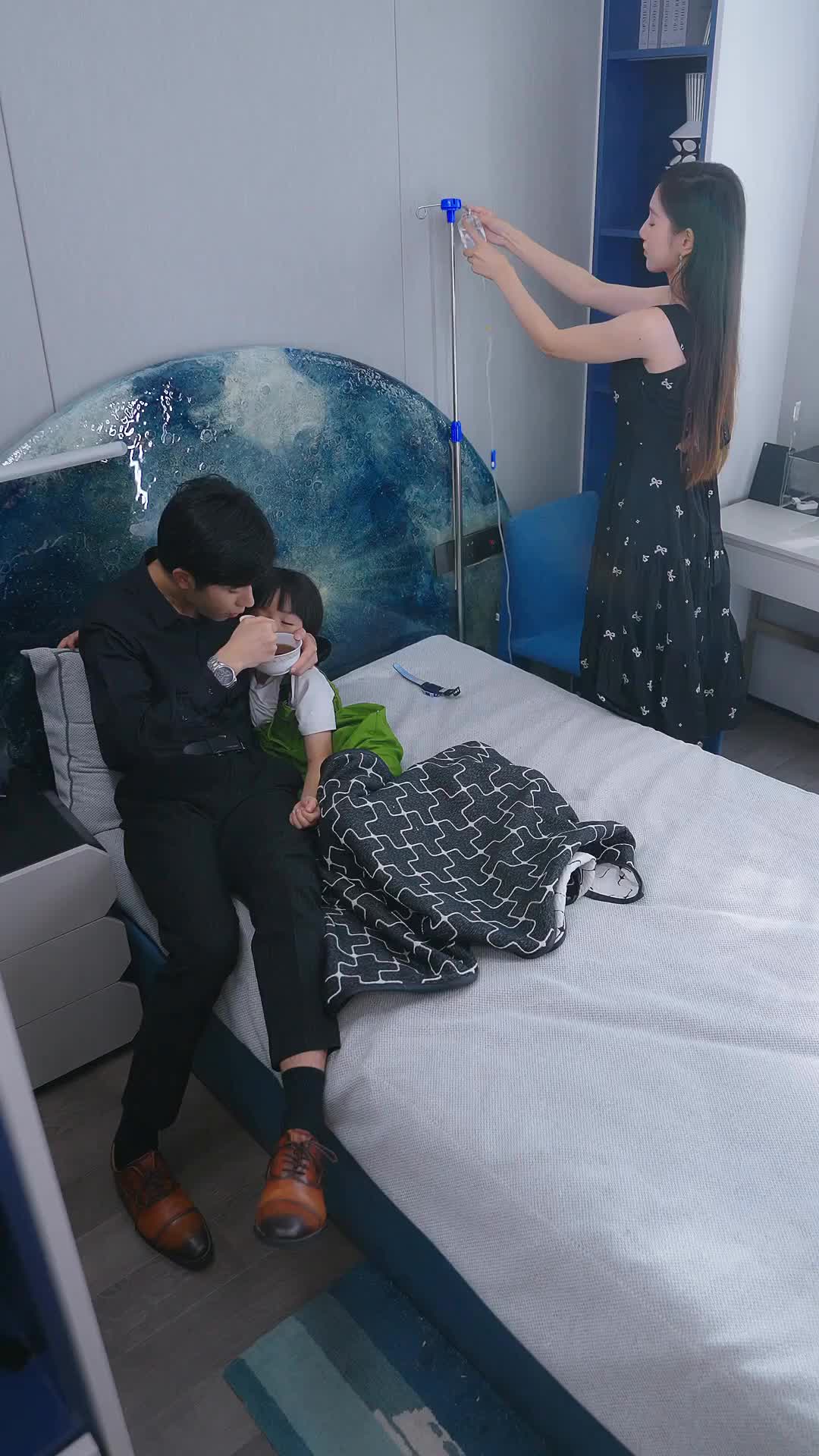 Episódio 27 de Fingindo a Morte, Criando um Trio