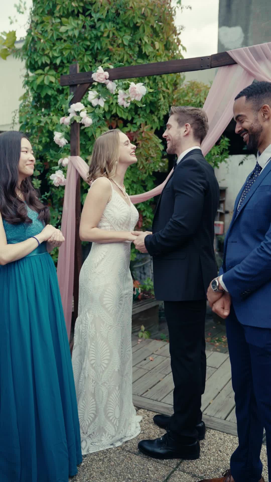 Episódio 83 de Frango Frito, Casamento de Repente