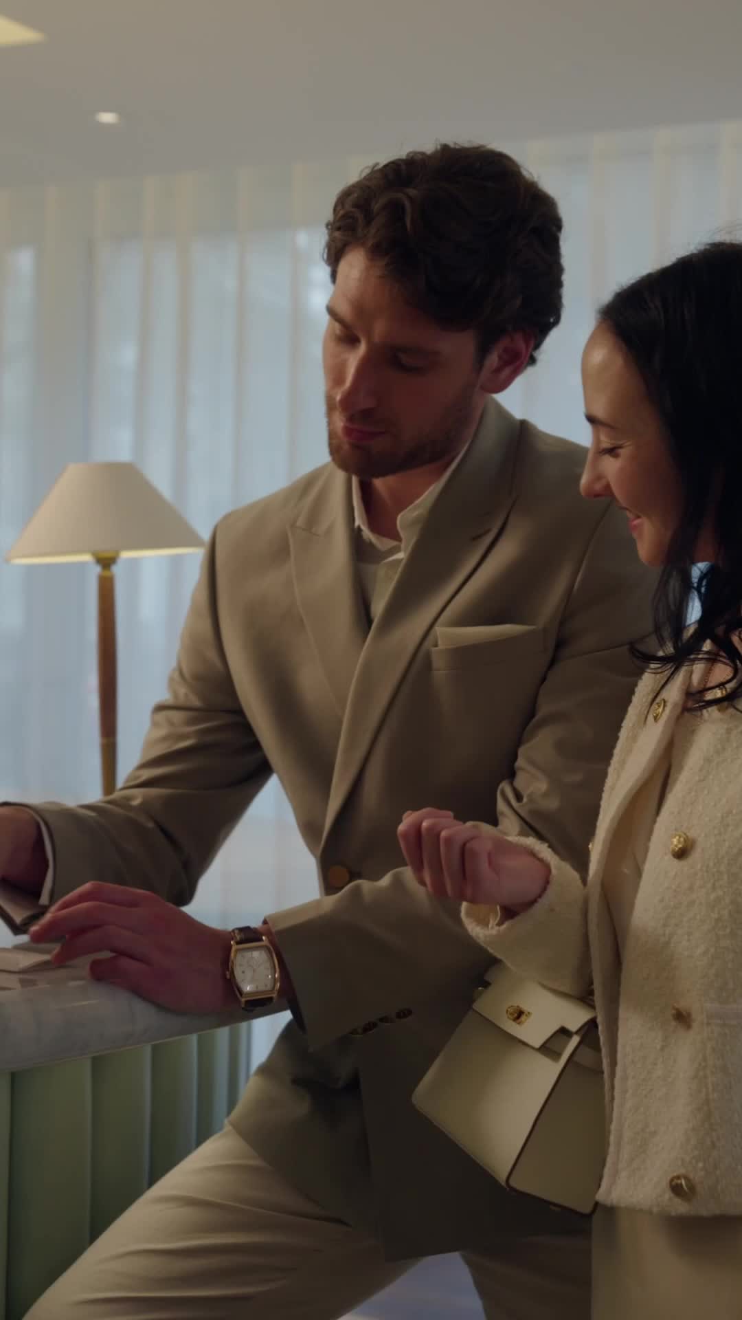 Episódio 9 de Grávida do herdeiro de um império de luxo