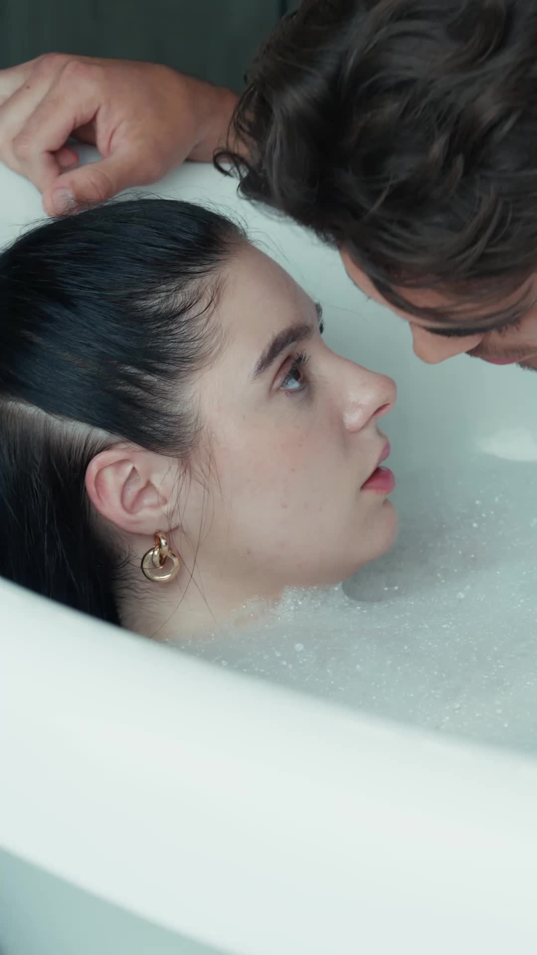 Episódio 36 de Grávida dos seus trigêmeos, sendo sua esposa