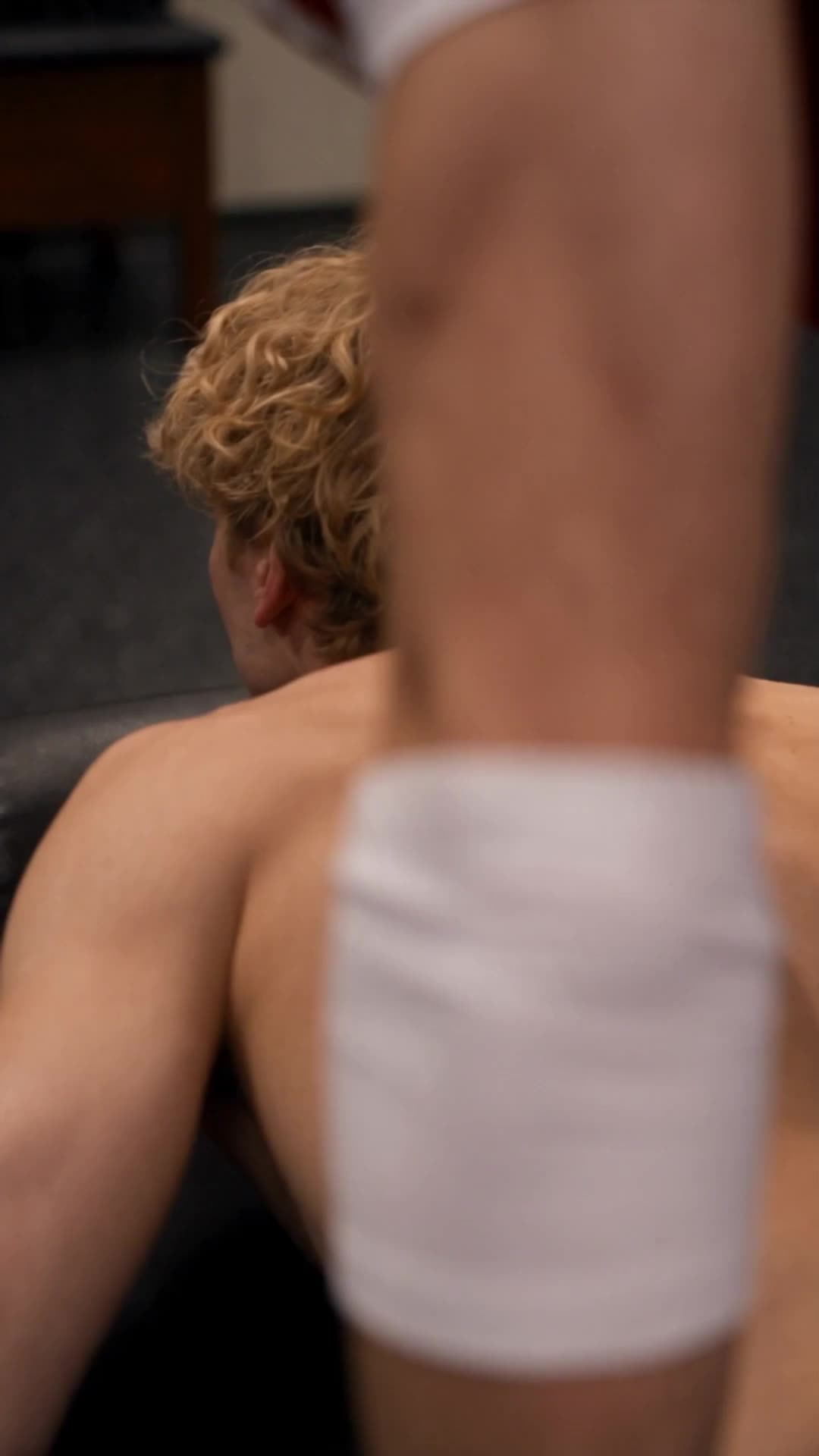 Episódio 12 de Lições de Romance com Meu Quarterback