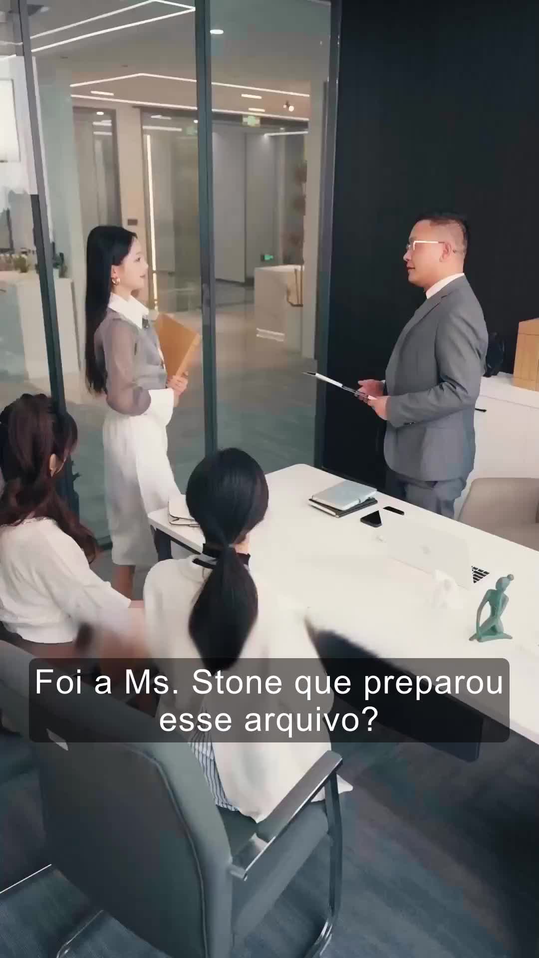 Episódio 15 de Me Casei com um Magnata Após Ser Dispensada