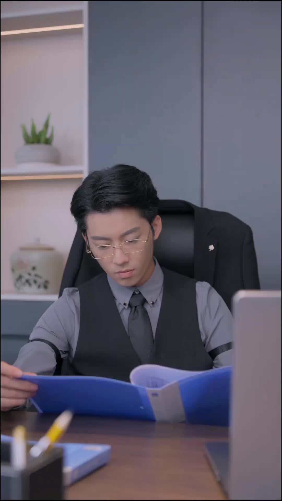 Episódio 5 de Meu Amor Virtual, Meu CEO