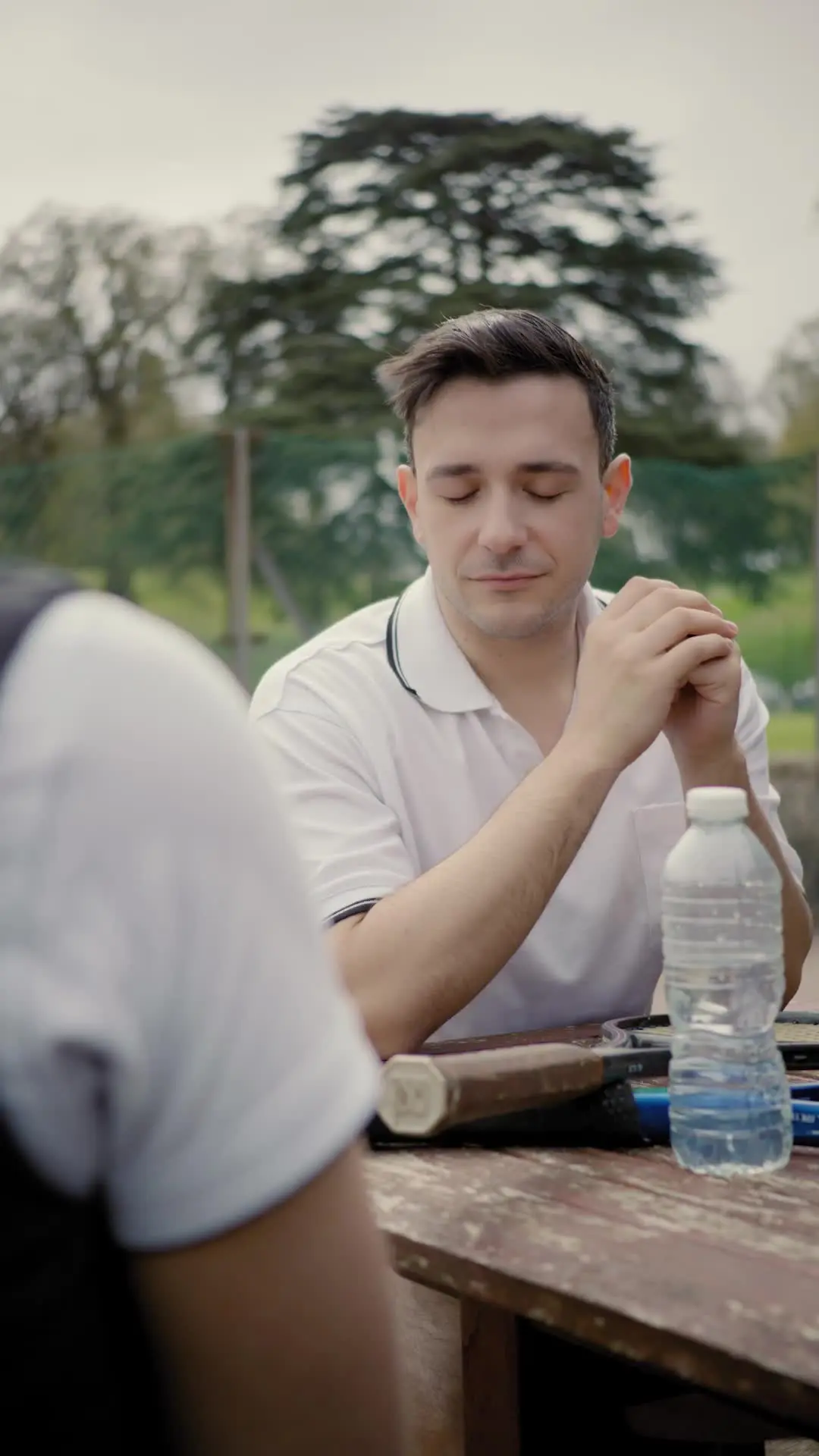 Episódio 20 de Meu marido bilionário me trocou por ele？