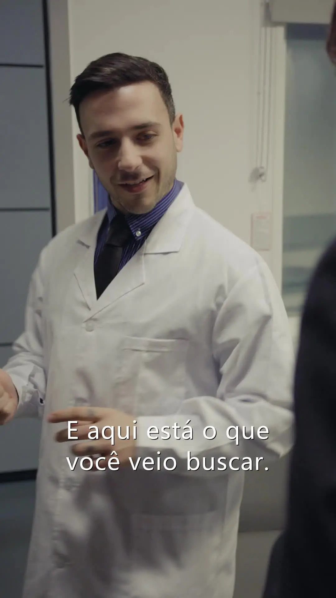 Episódio 30 de Meu marido bilionário me trocou por ele？