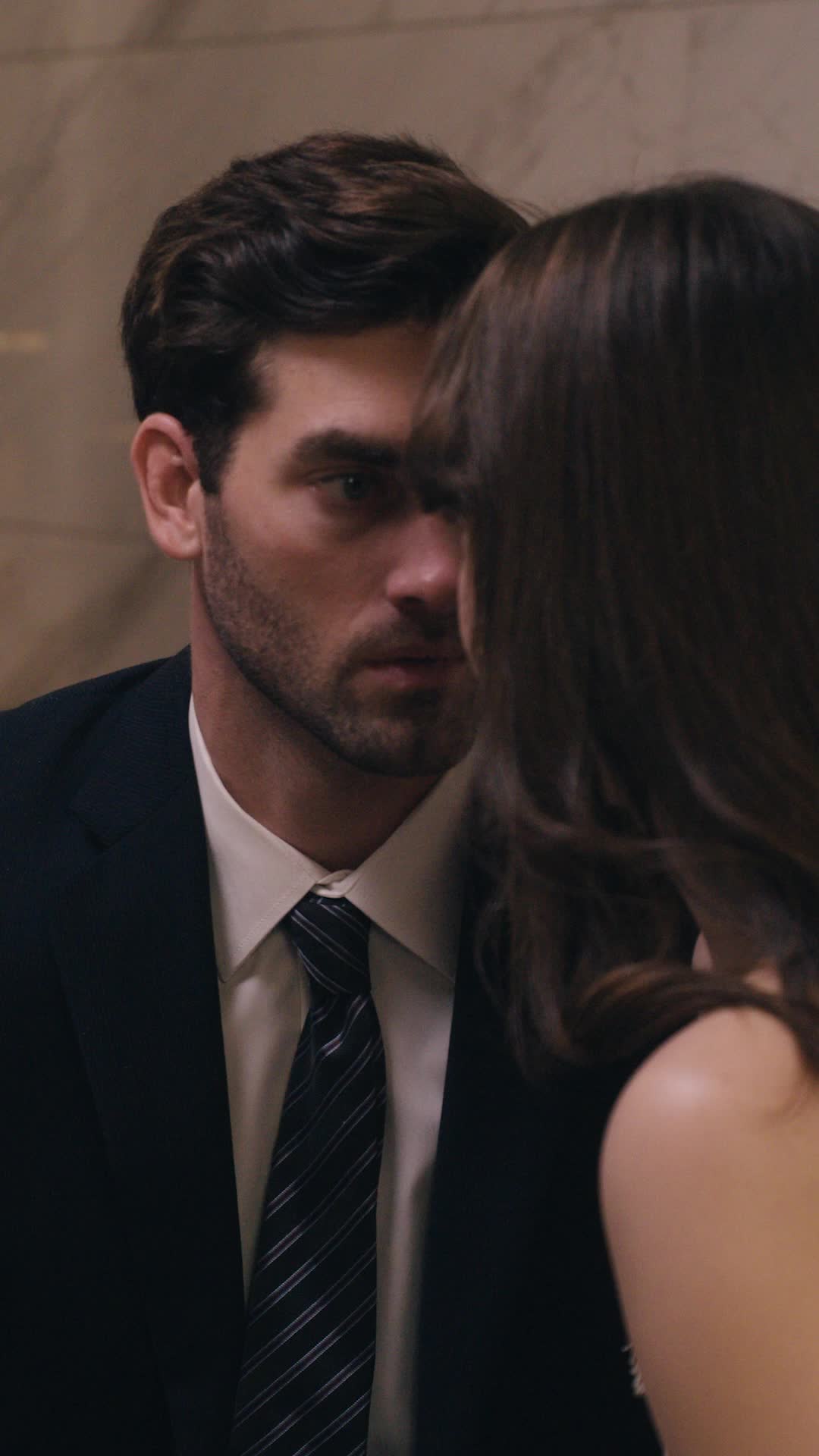 Episódio 33 de Meu marido secreto é meu chefe