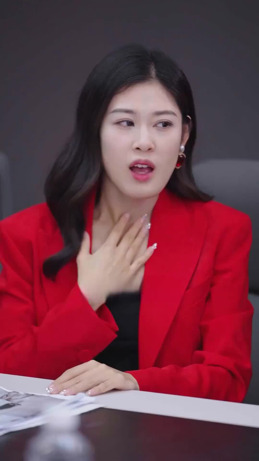 Episódio 16 de Minha Melhor Amiga Quer o CEO da Minha Aventura de Uma Noite